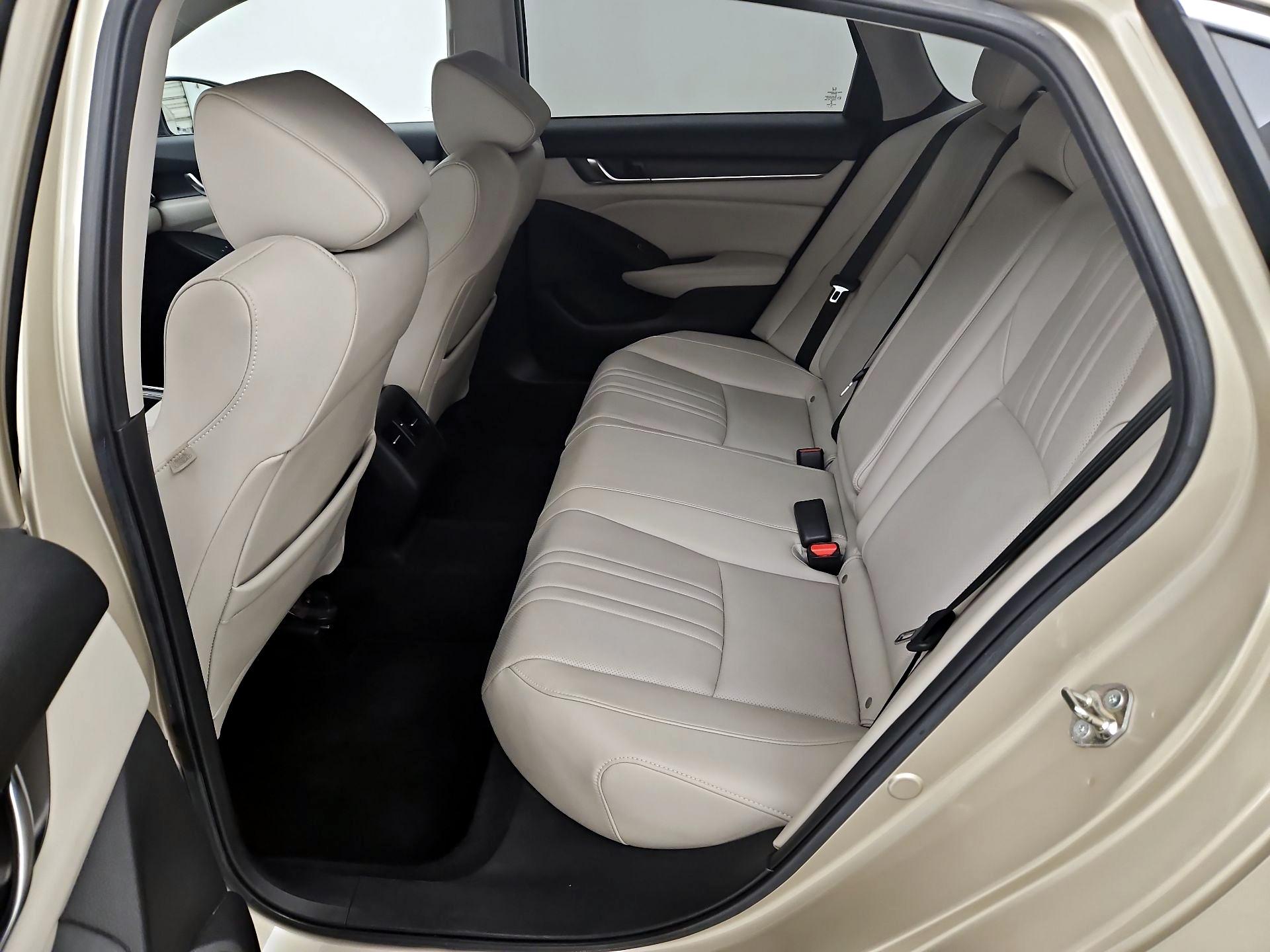 Thumbnail: 2019 Honda Accord - 20