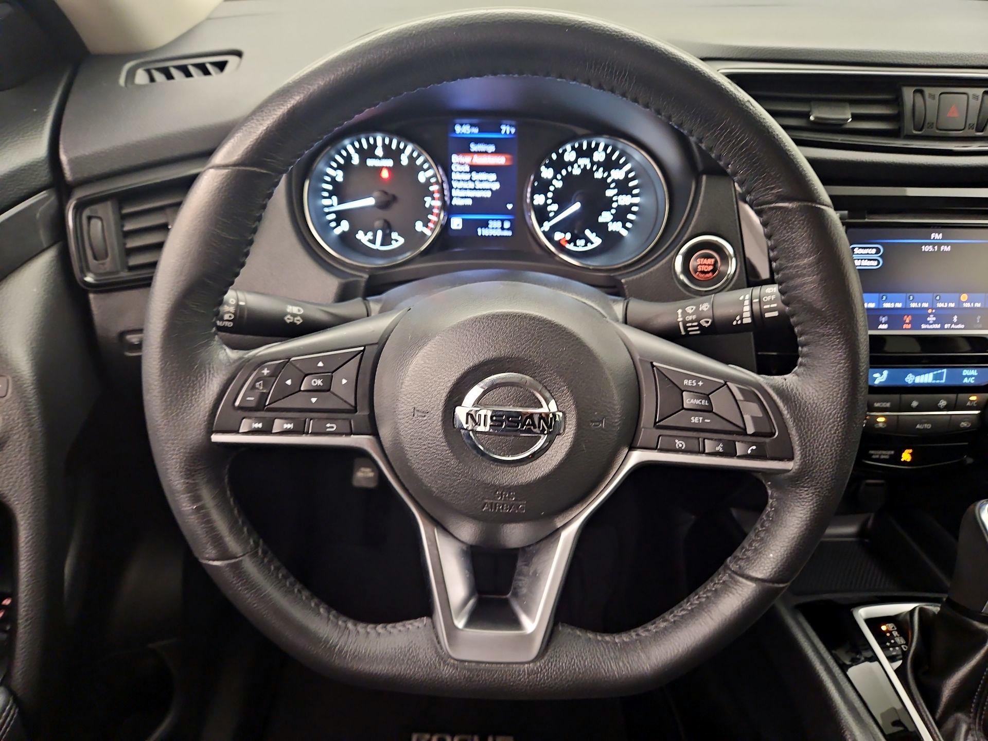Thumbnail: 2018 Nissan Rogue - 10