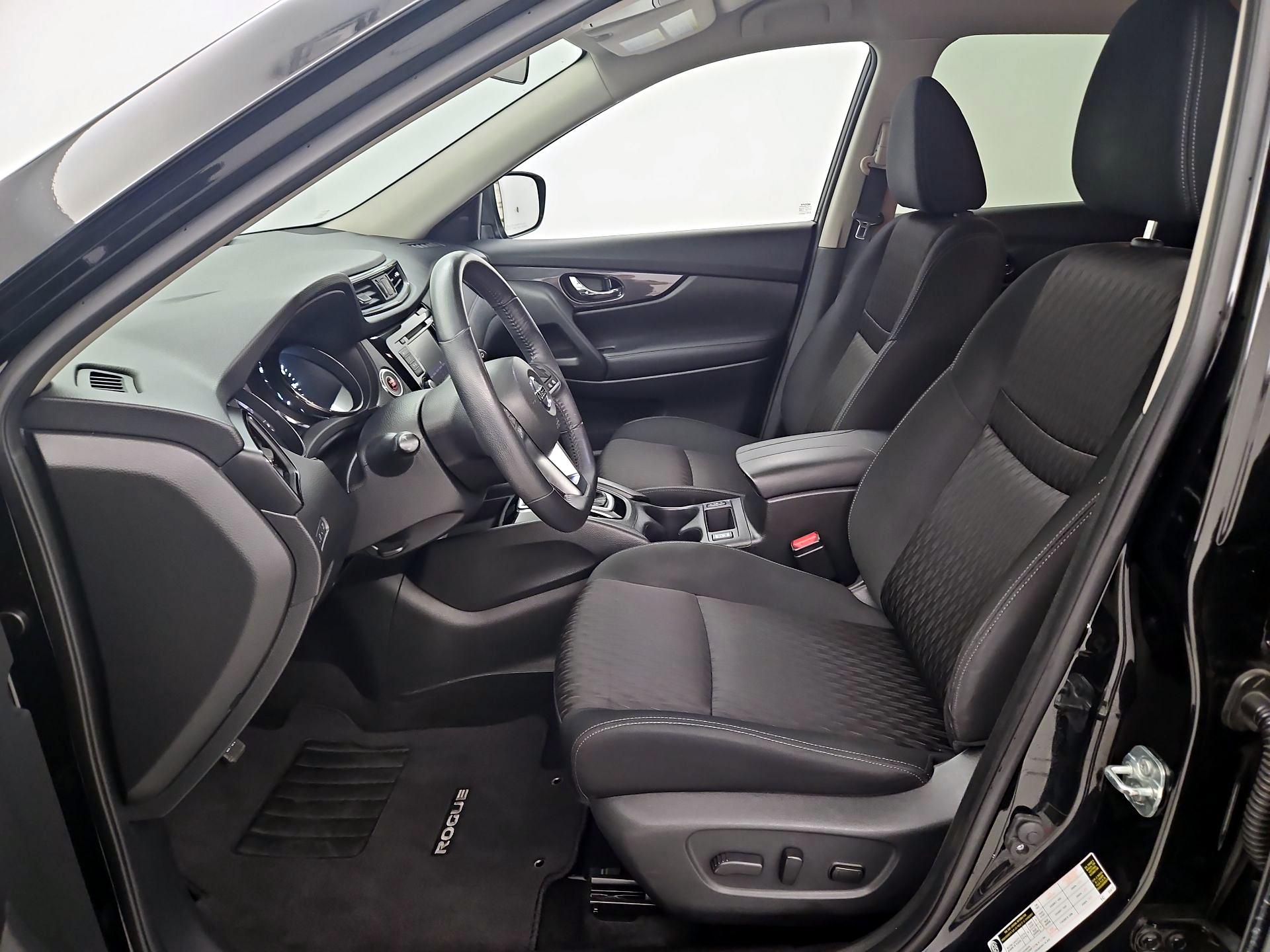 Thumbnail: 2018 Nissan Rogue - 11