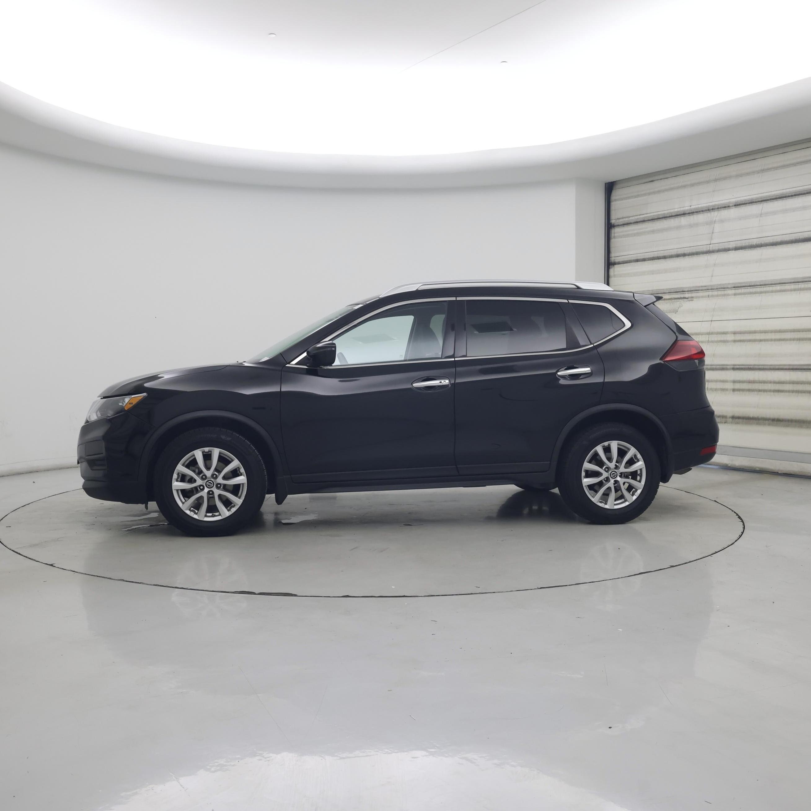 Thumbnail: 2018 Nissan Rogue - 3