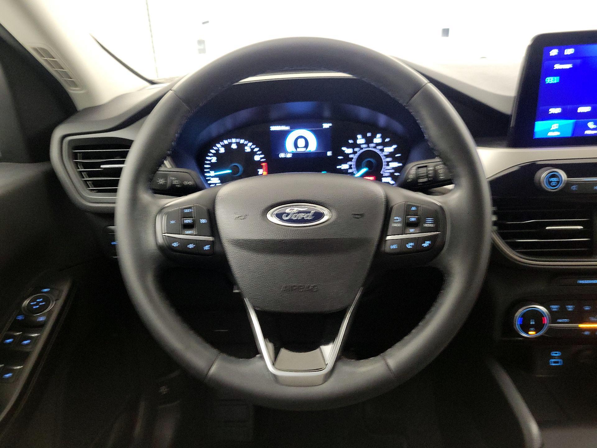Thumbnail: 2022 Ford Escape - 10