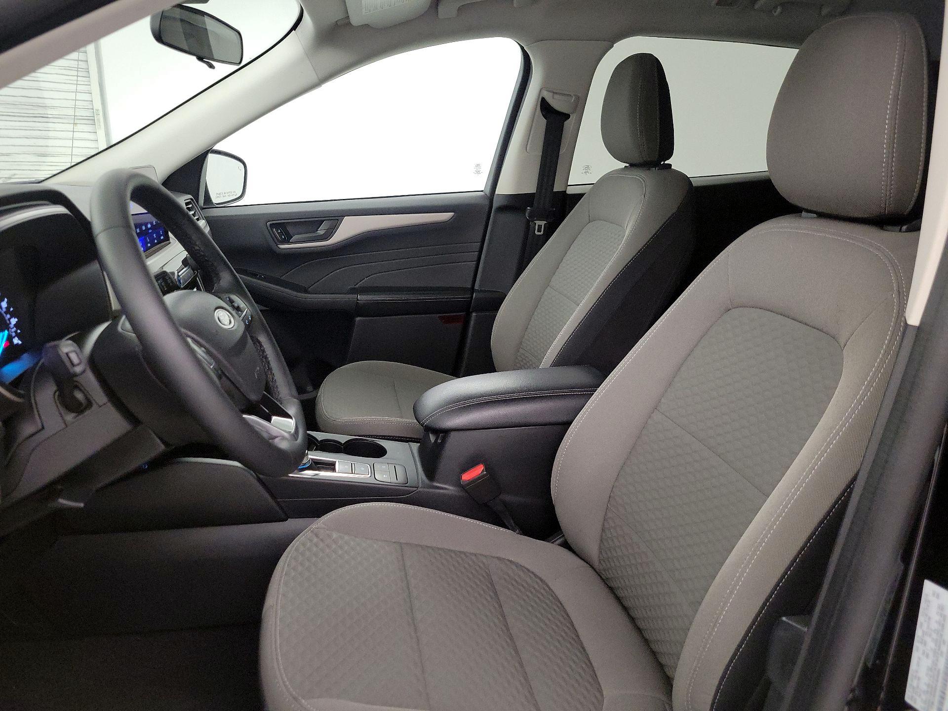 Thumbnail: 2022 Ford Escape - 11
