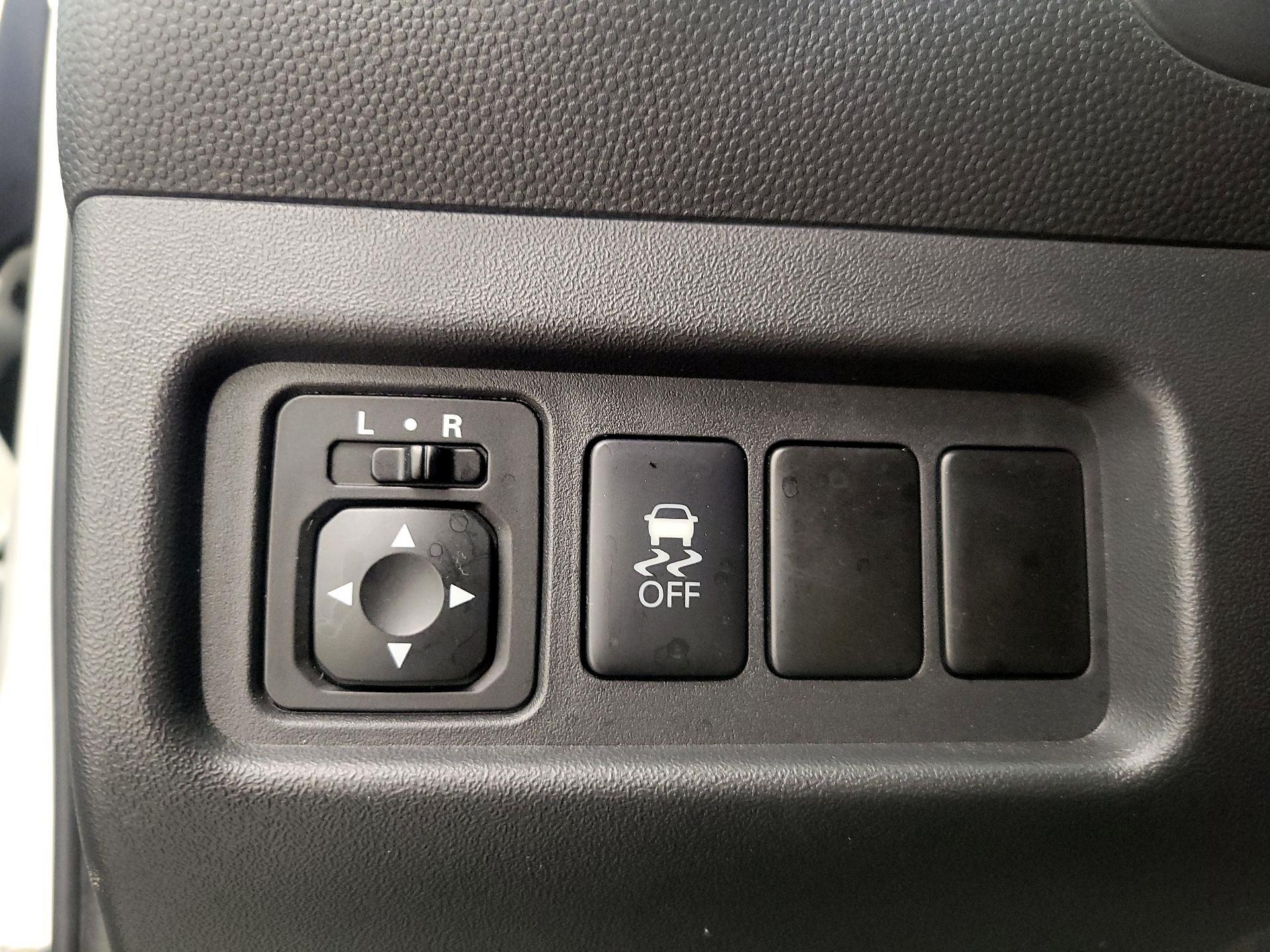Thumbnail: 2017 Mitsubishi Mirage G4 - 13