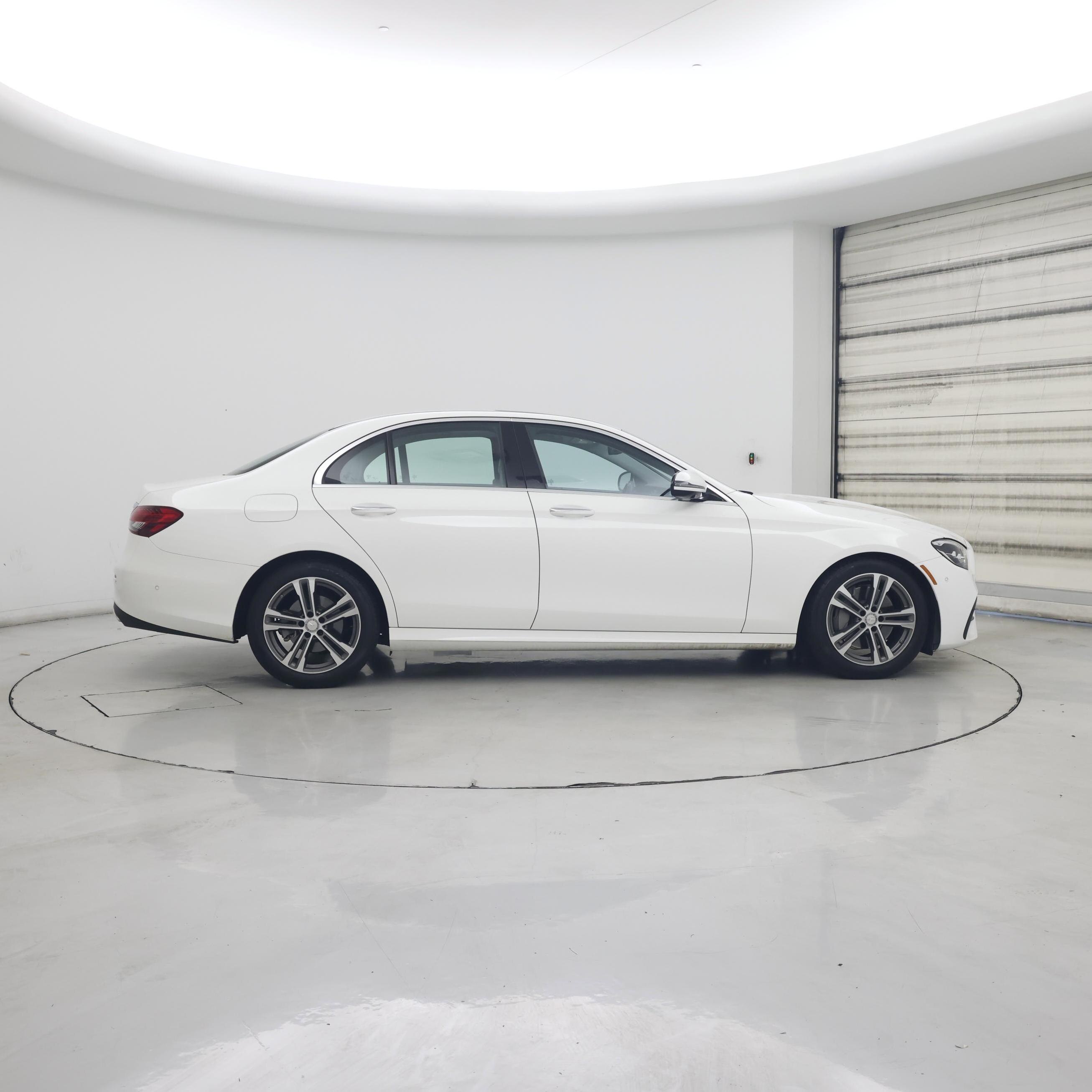 Thumbnail: 2021 Mercedes-Benz E-Class - 7
