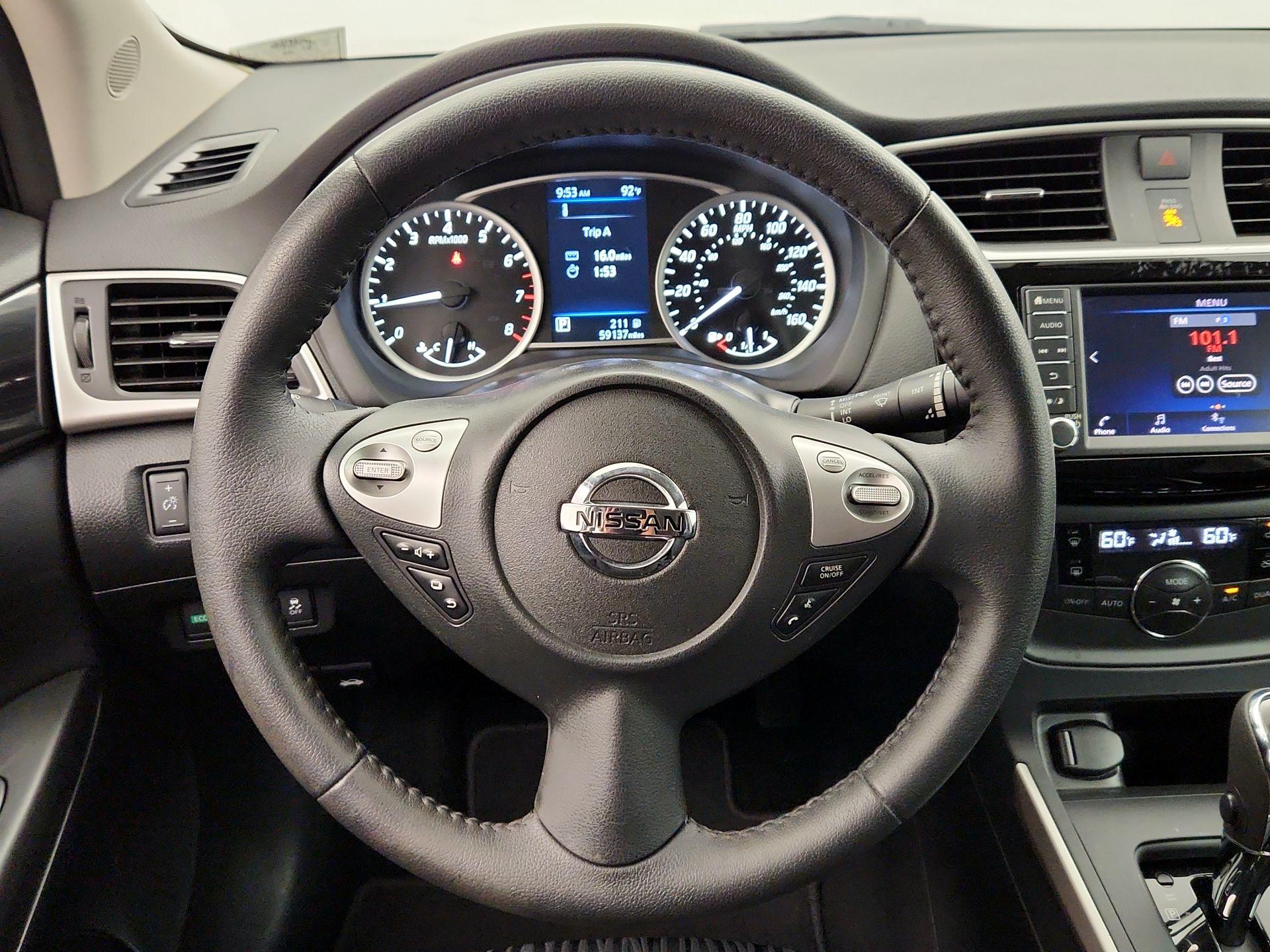 Thumbnail: 2019 Nissan Sentra - 10