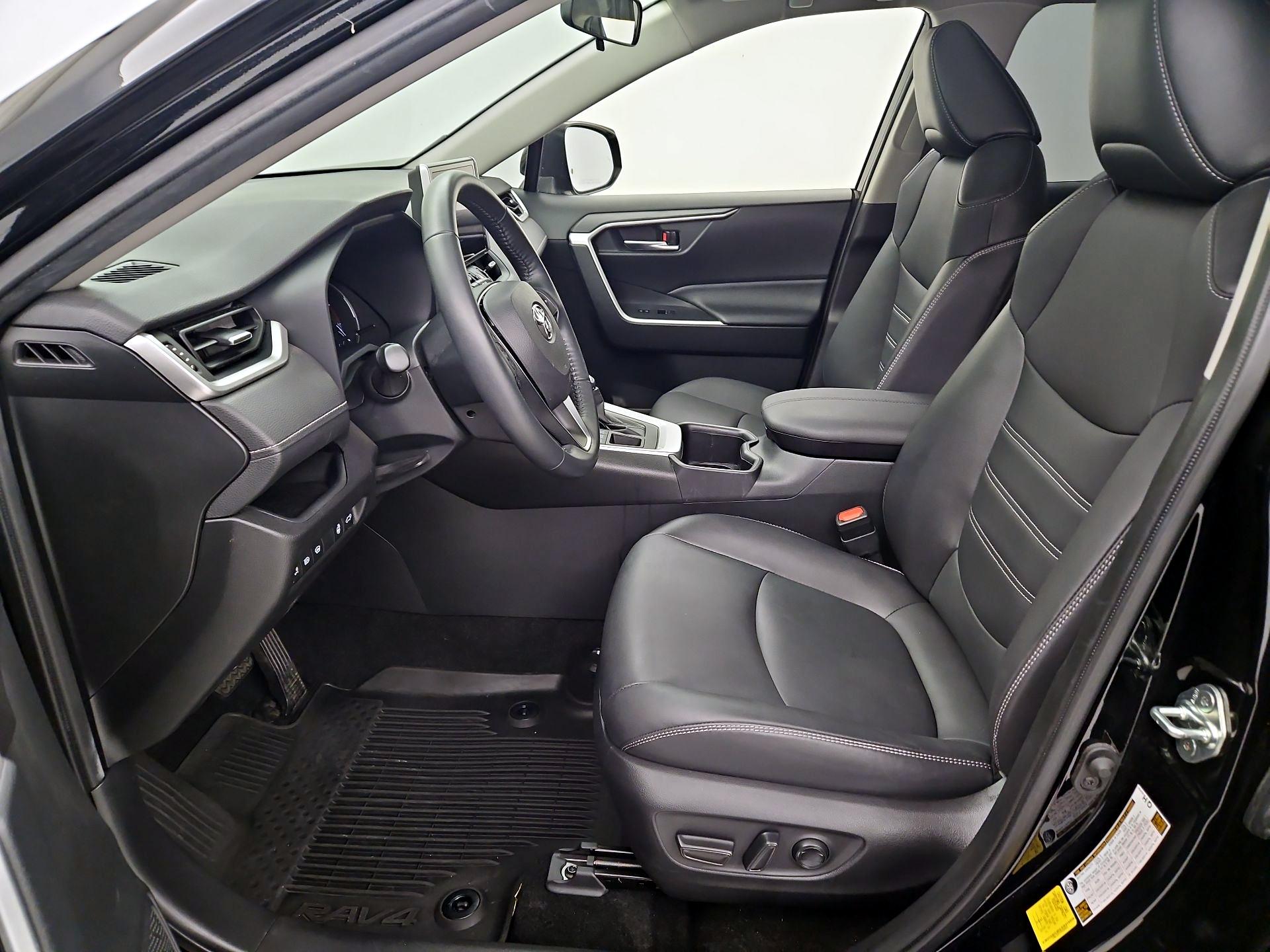 Thumbnail: 2023 Toyota RAV4 - 11