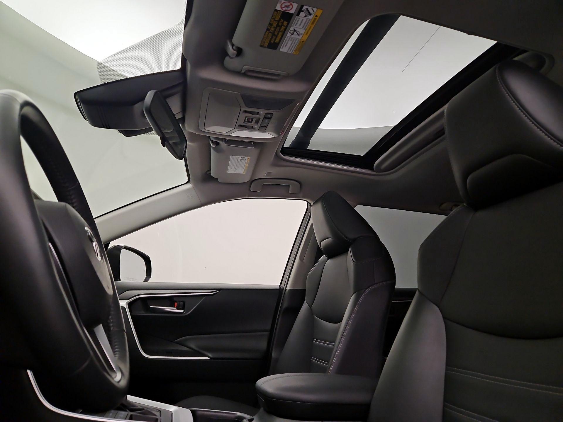Thumbnail: 2023 Toyota RAV4 - 19