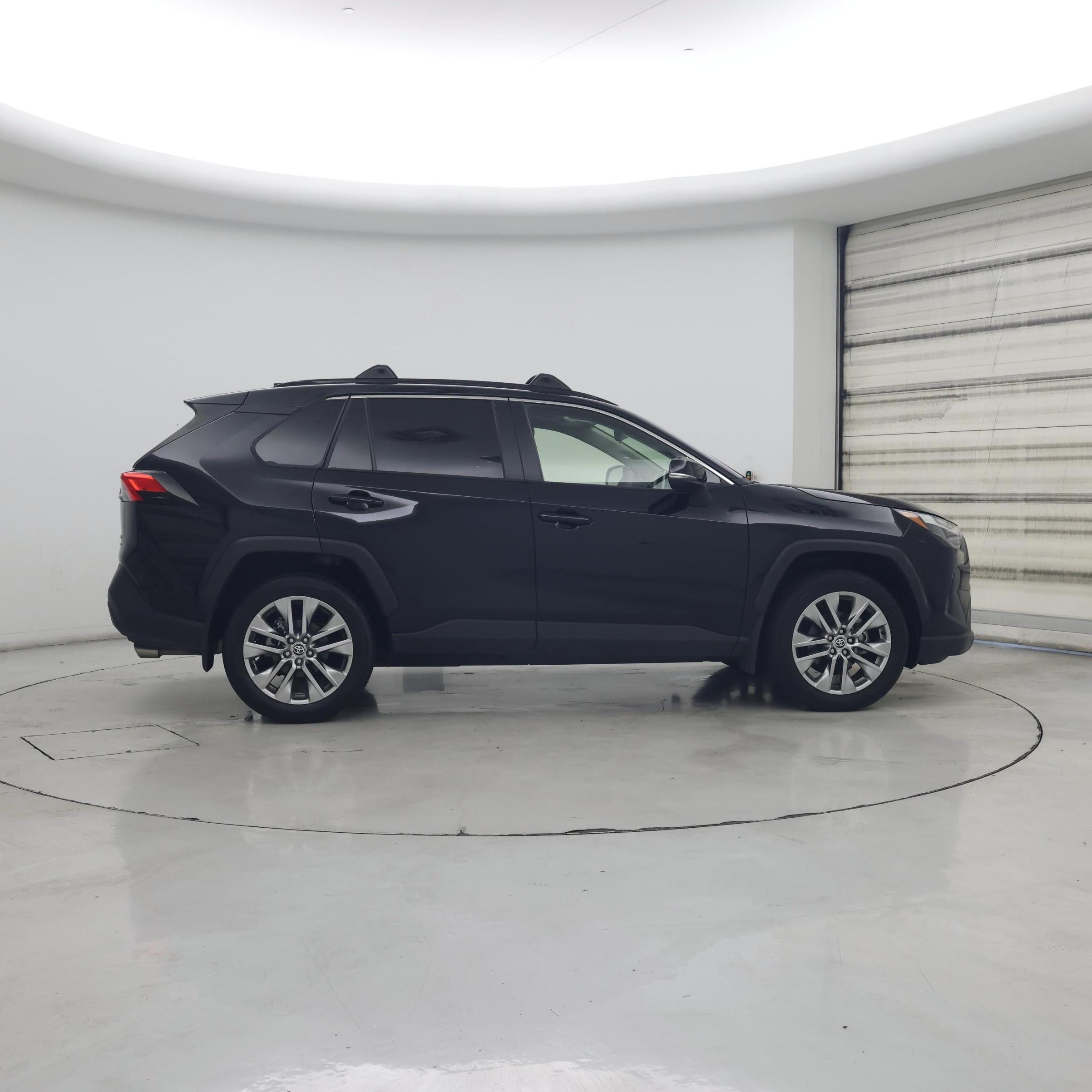 Thumbnail: 2023 Toyota RAV4 - 7