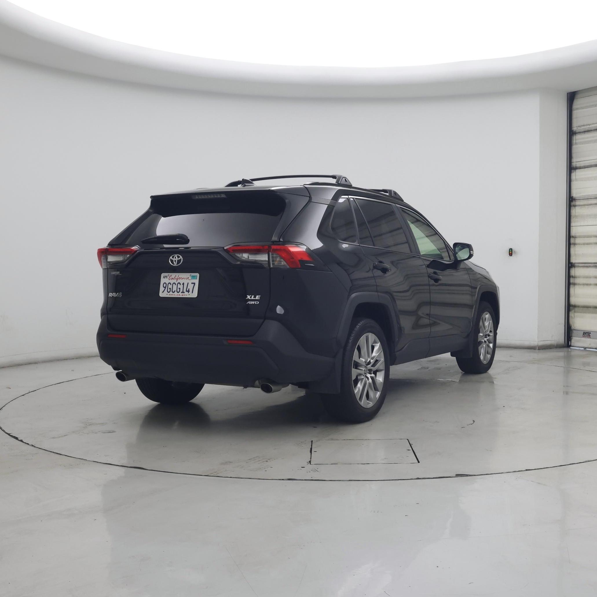 Thumbnail: 2023 Toyota RAV4 - 8