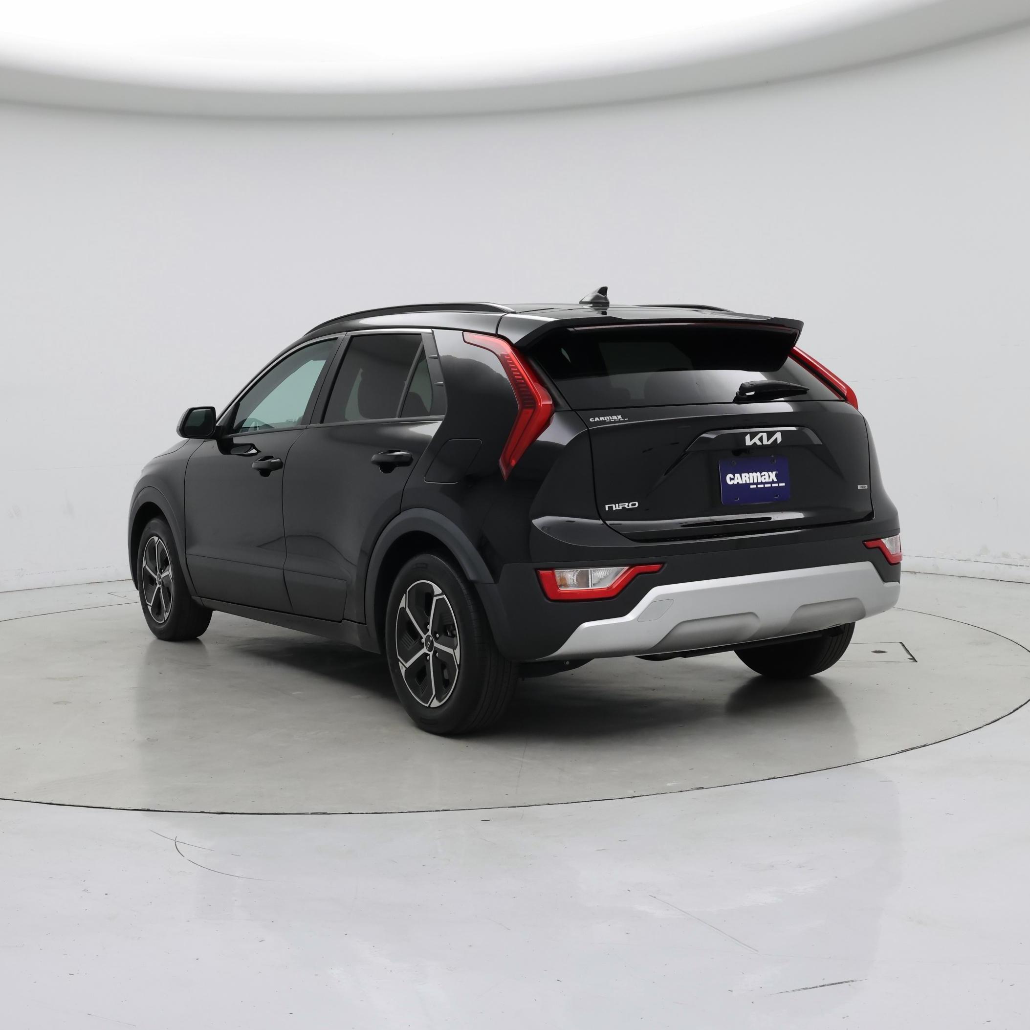 Thumbnail: 2023 Kia Niro - 2