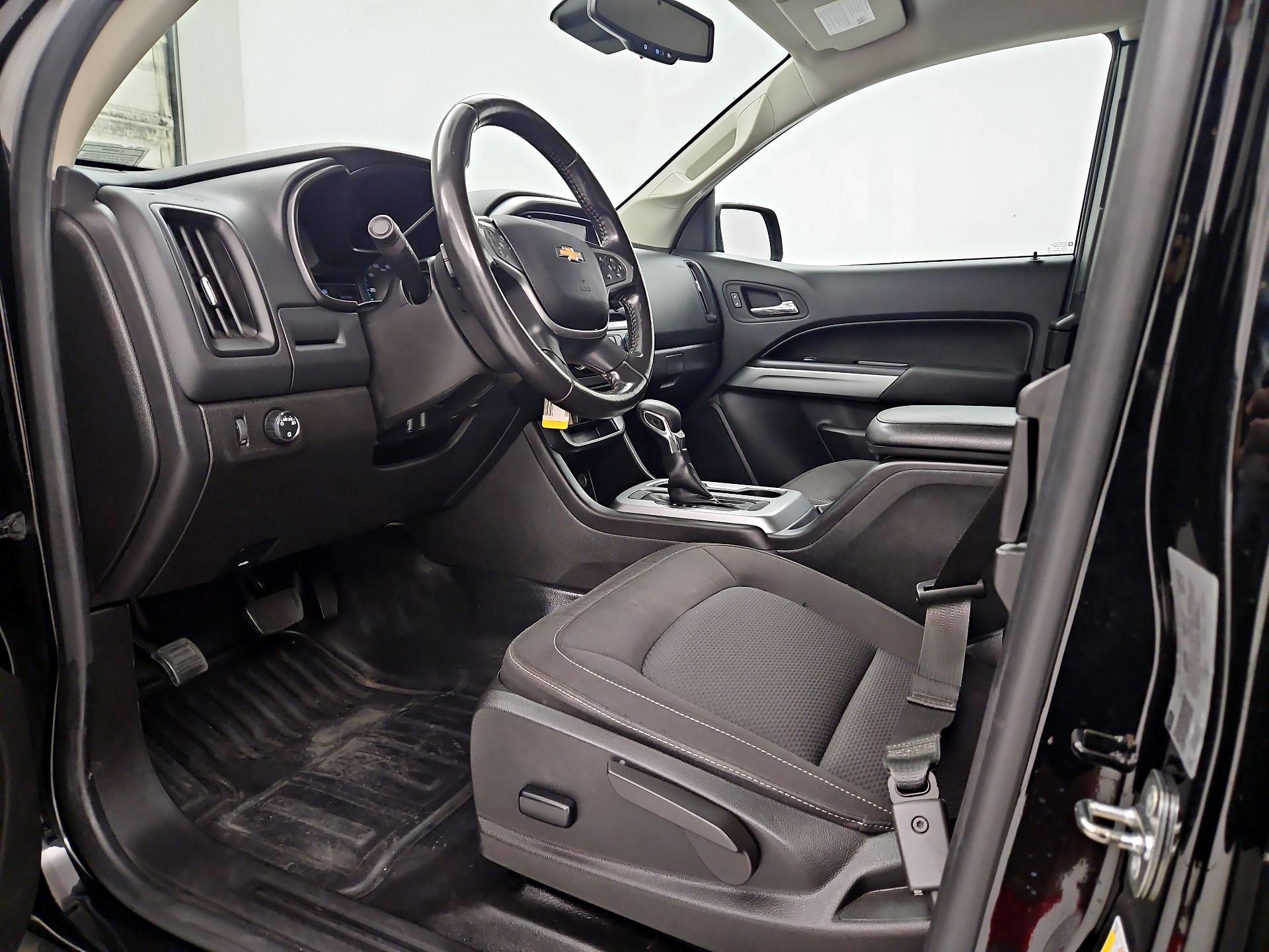 Thumbnail: 2022 Chevrolet Colorado - 11