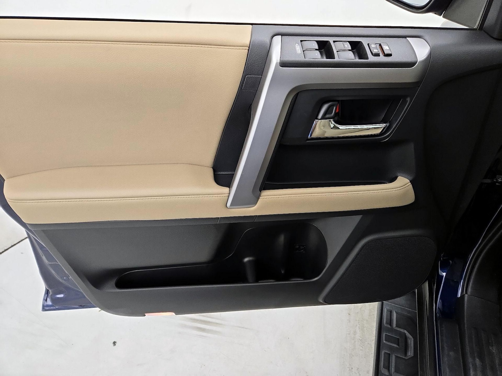 2022 Toyota 4Runner SR5 Premium - Photo 13