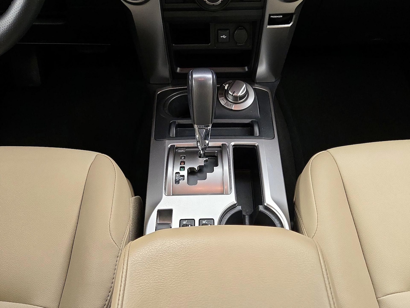 2022 Toyota 4Runner SR5 Premium - Photo 18