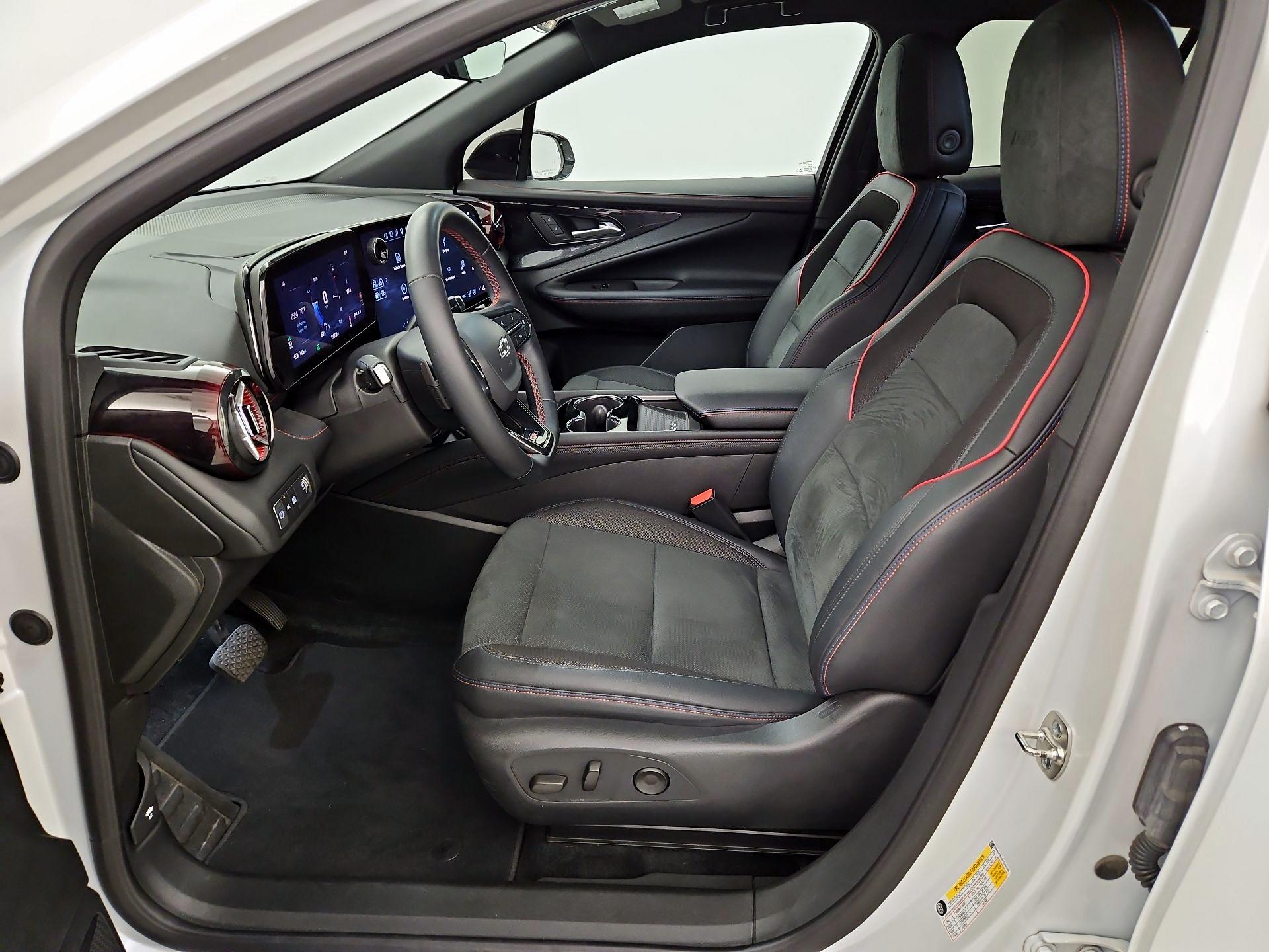 Thumbnail: 2024 Chevrolet Blazer EV - 11
