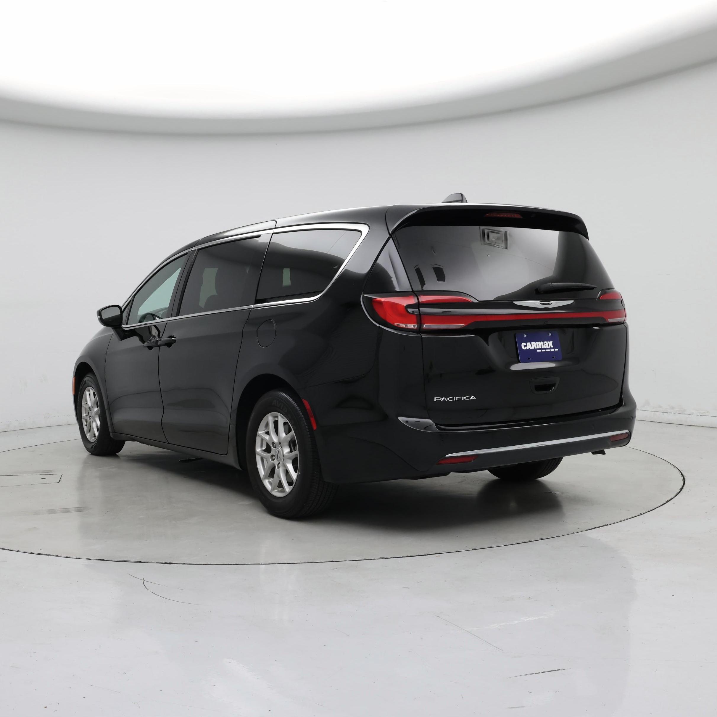 Thumbnail: 2025 Chrysler Pacifica - 2