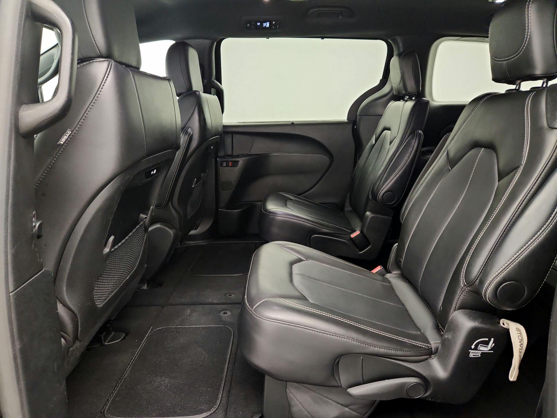 Thumbnail: 2025 Chrysler Pacifica - 19
