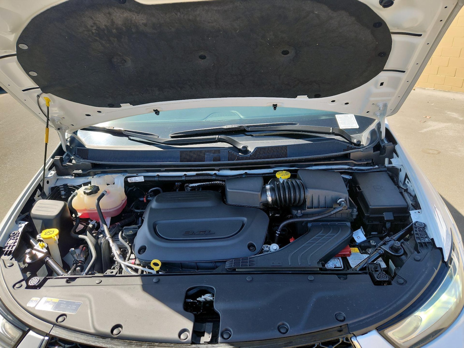 2025 Chrysler Pacifica Select - Photo 23