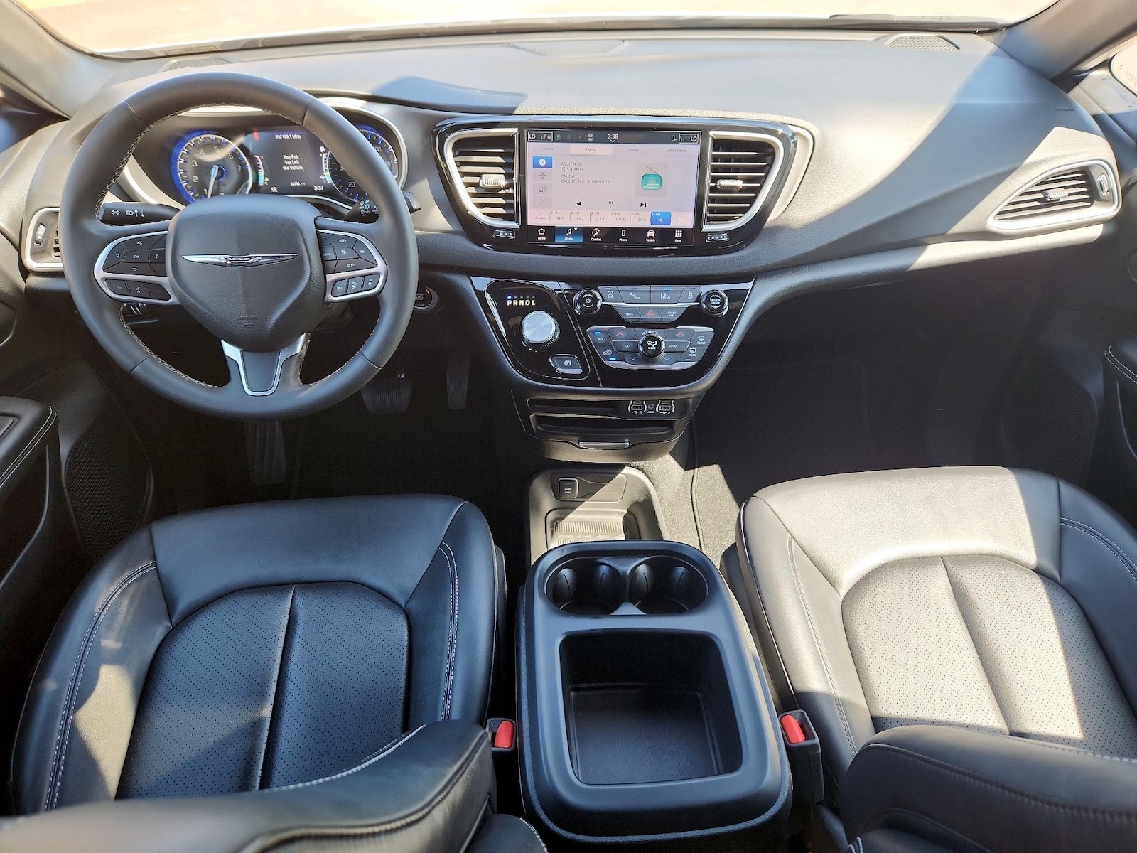 2025 Chrysler Pacifica Select - Photo 9