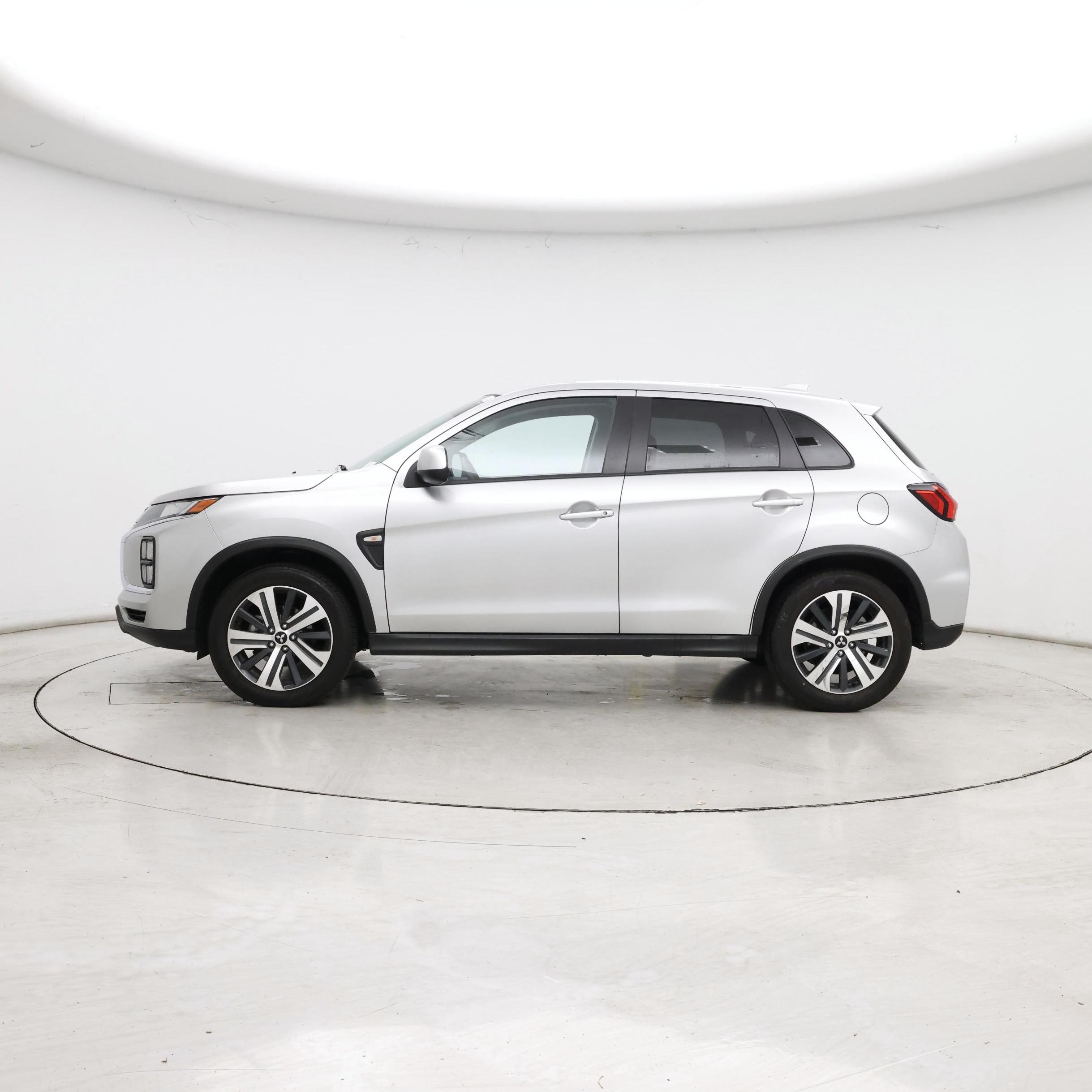 Thumbnail: 2024 Mitsubishi Outlander Sport - 3