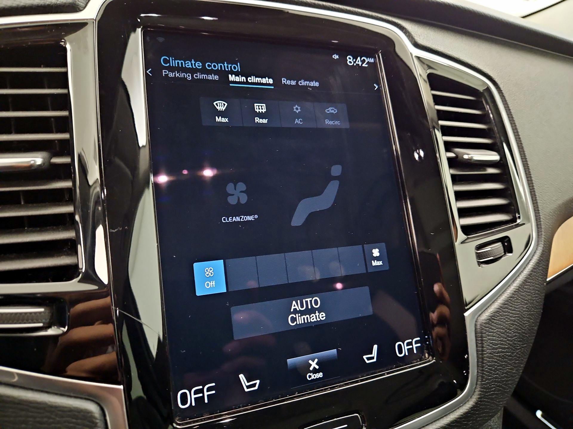 Thumbnail: 2021 Volvo XC90 - 17