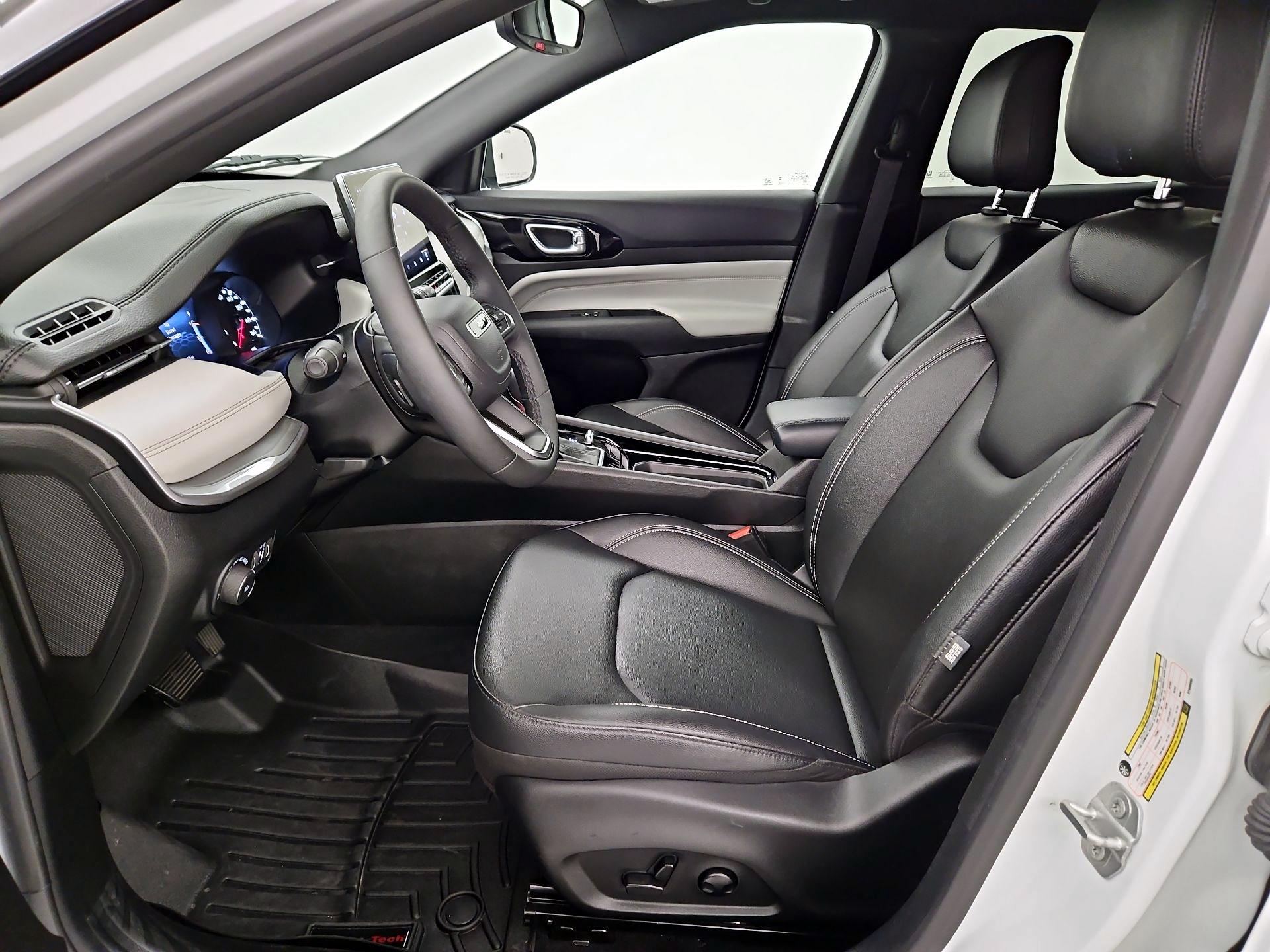 Thumbnail: 2025 Jeep Compass - 11