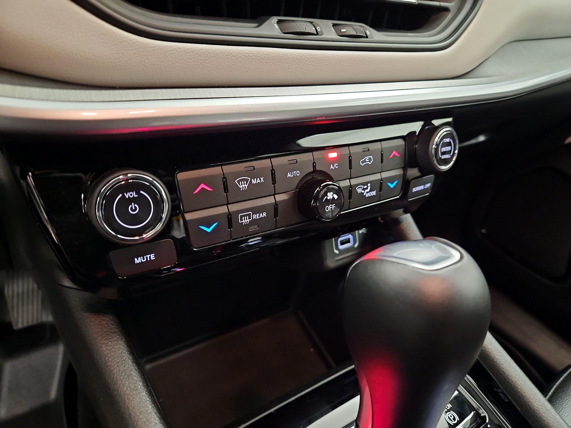 Thumbnail: 2025 Jeep Compass - 16