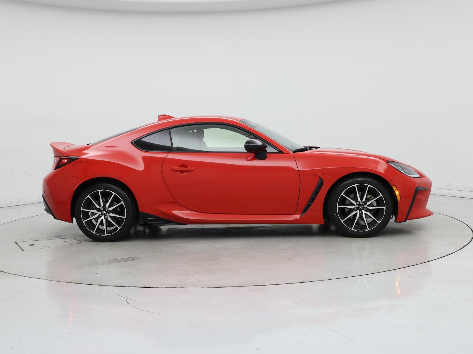 2022 Toyota GR86 Base - Photo 8
