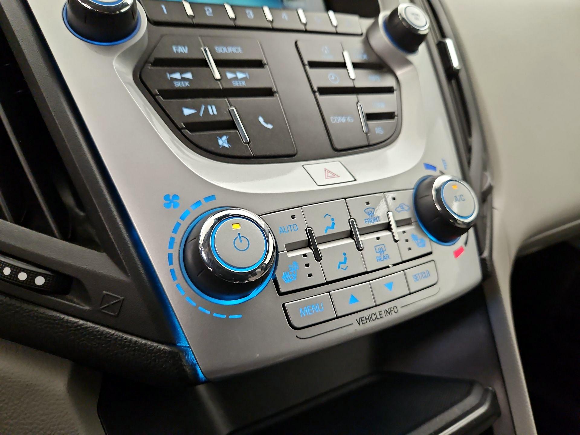 Thumbnail: 2016 Chevrolet Equinox - 15