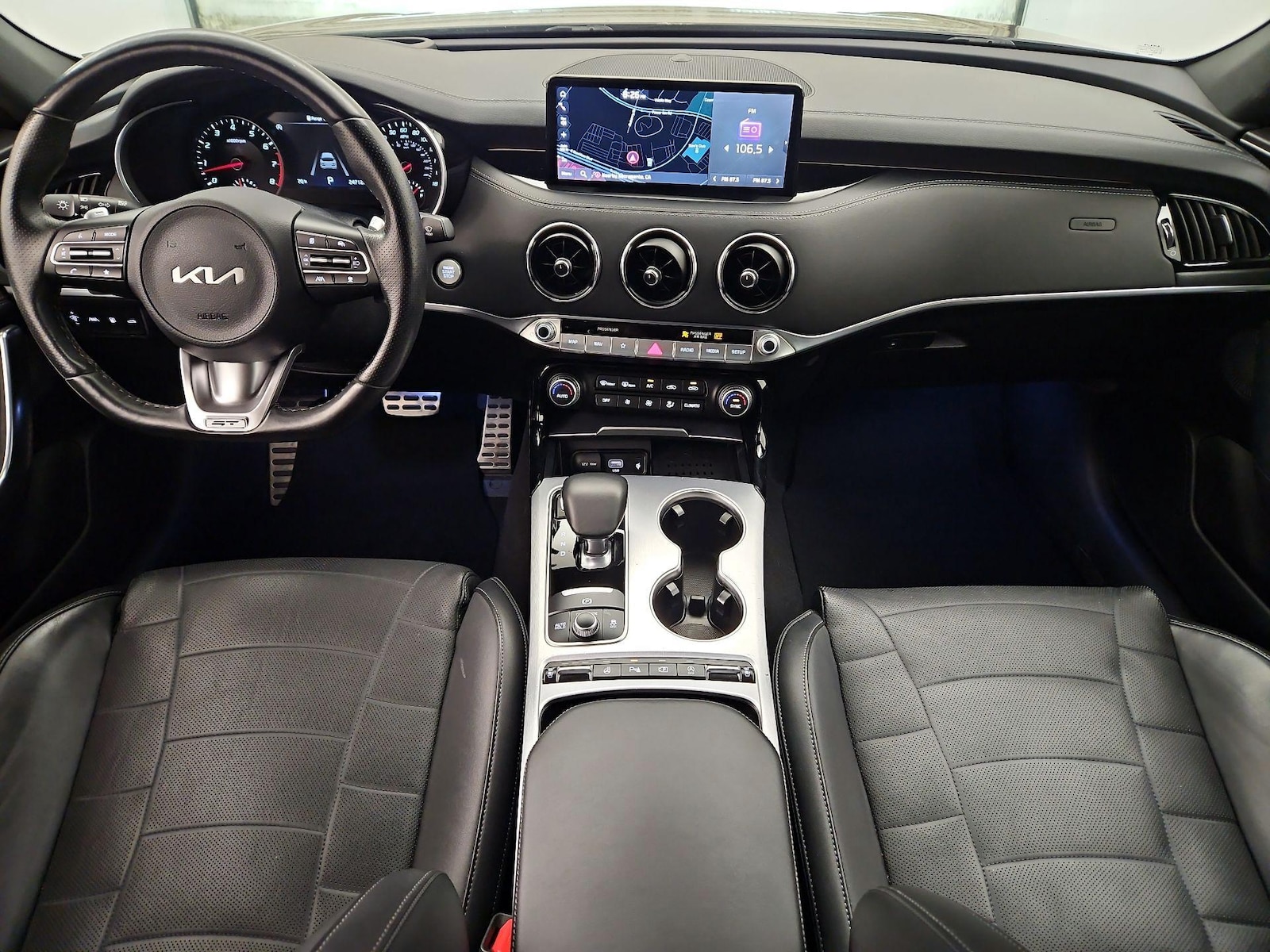 Apple CarPlay® & Android Auto™