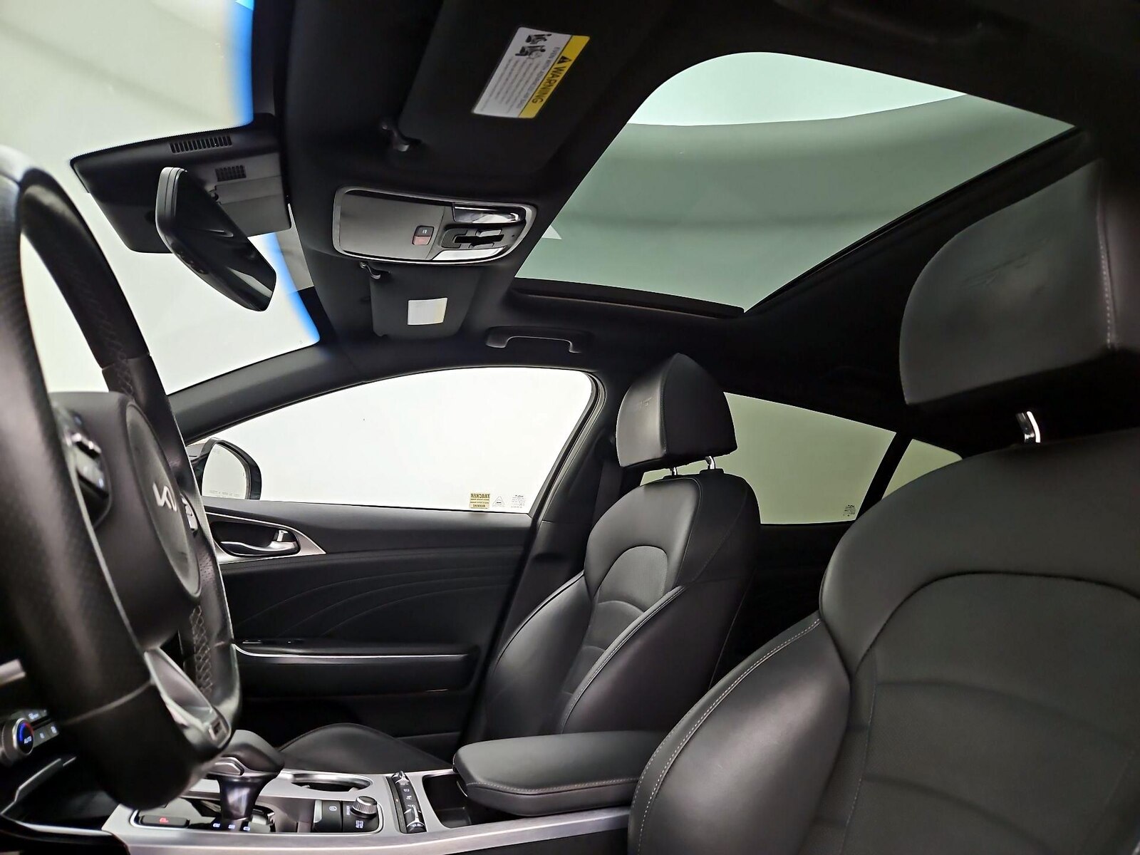 Sunroof(s) & Overhead Airbags