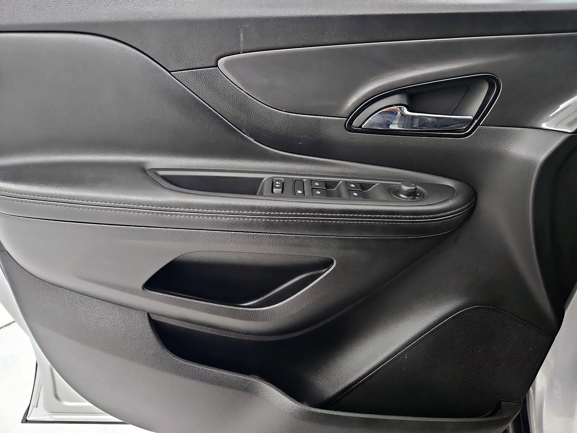 Thumbnail: 2020 Buick Encore - 12