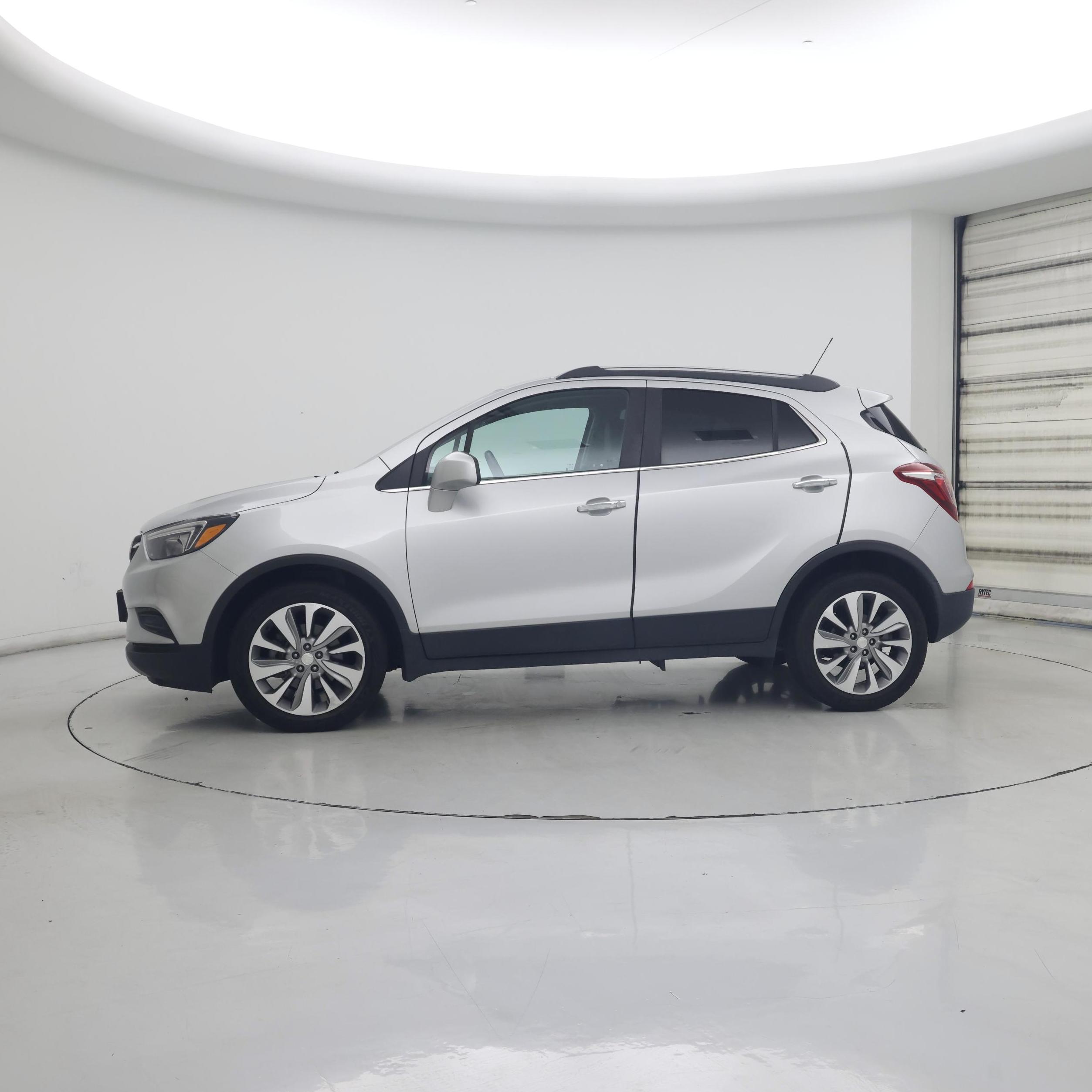 Thumbnail: 2020 Buick Encore - 3