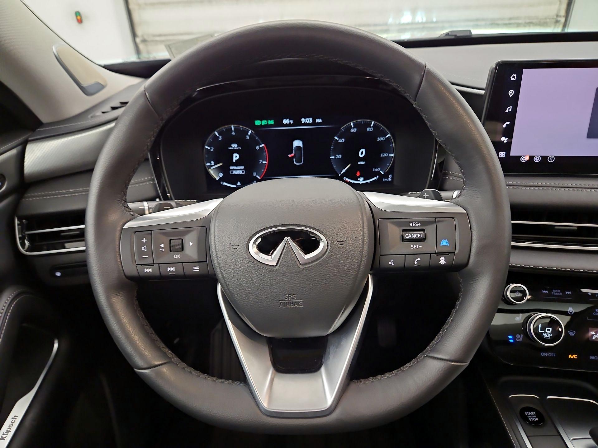 Thumbnail: 2026 INFINITI QX60 - 10