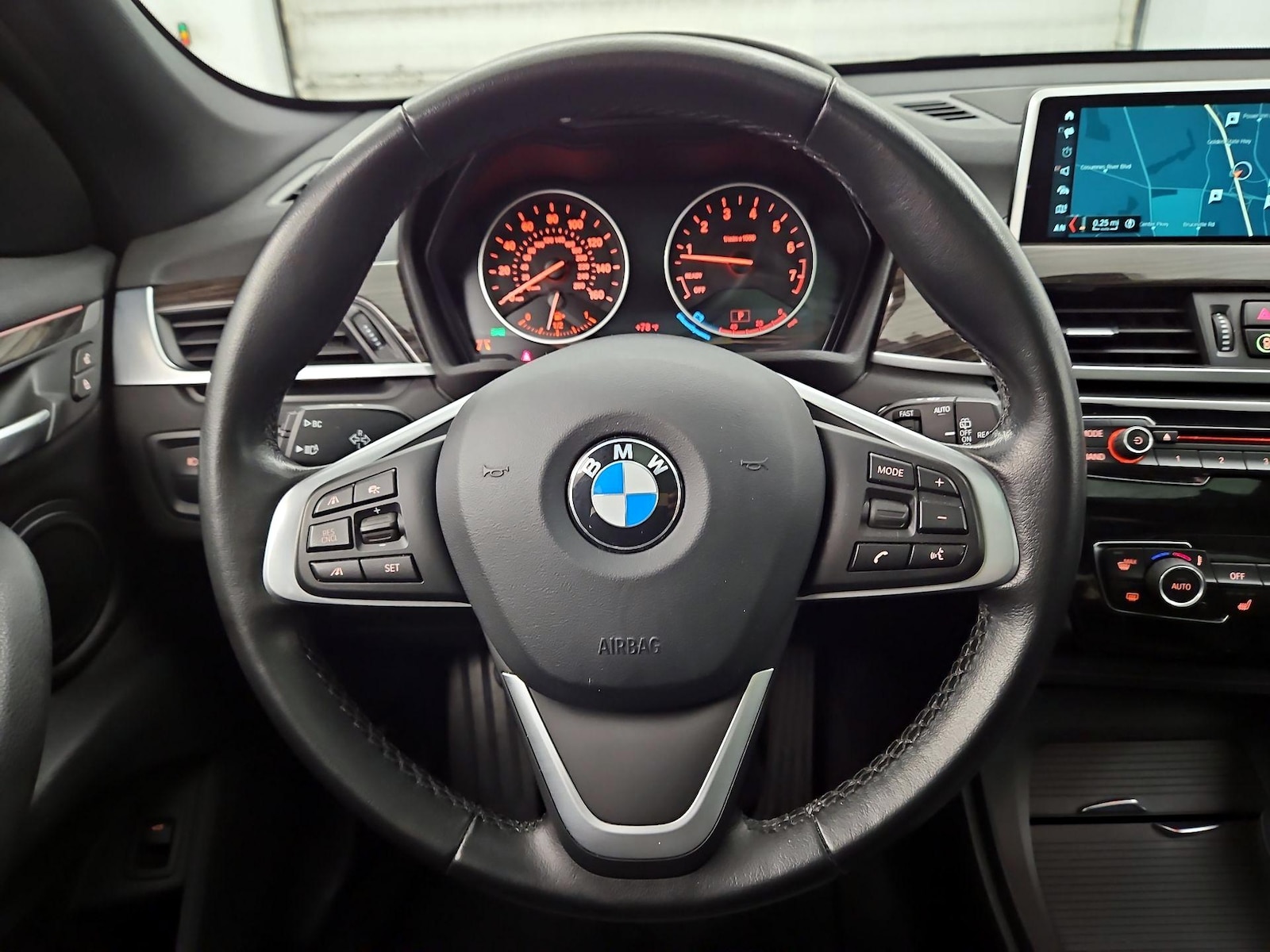 2018 BMW X1 28i - Photo 11