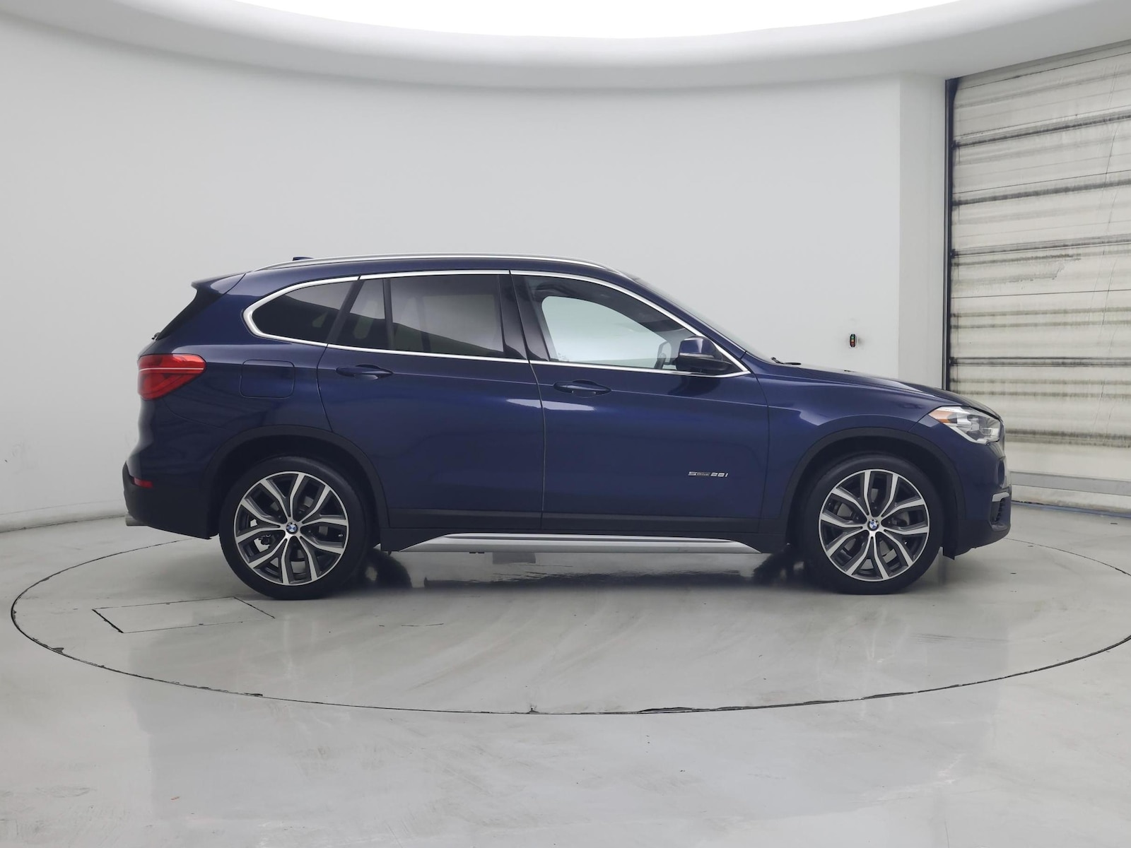 2018 BMW X1 28i - Photo 8
