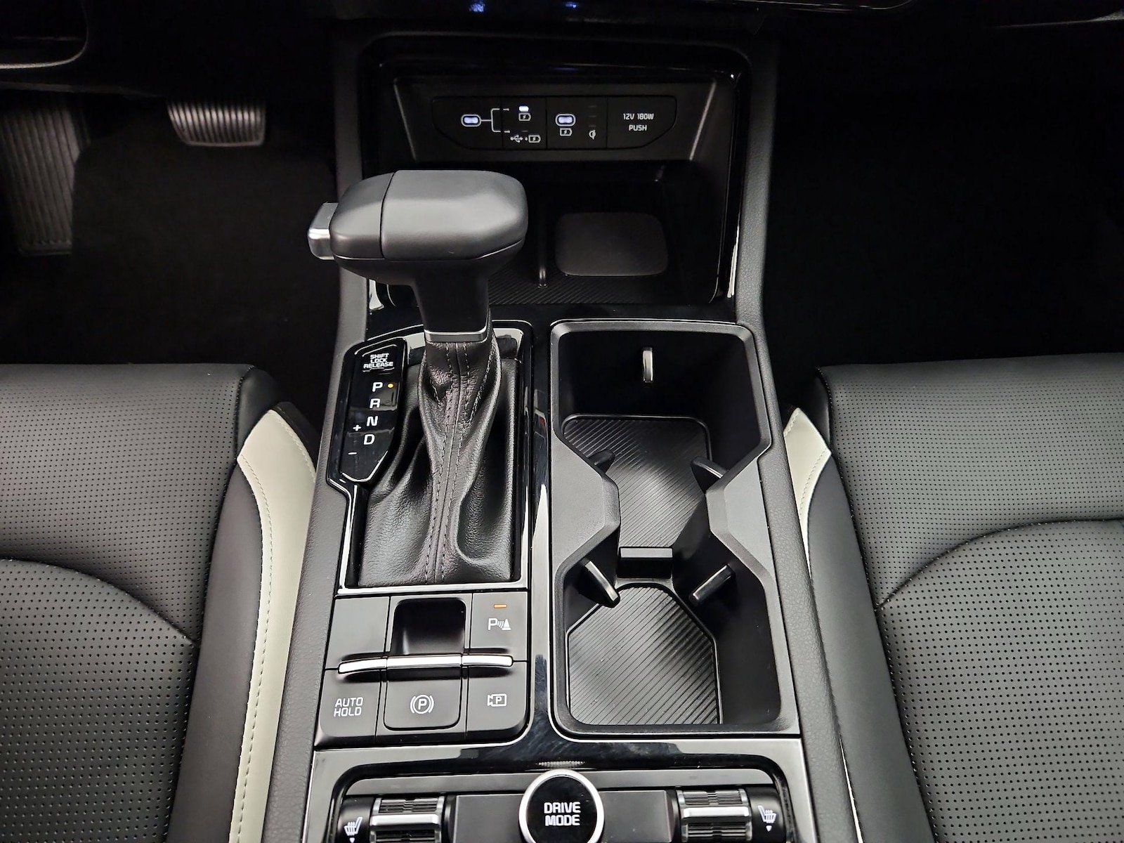 2025 Kia K5 GT-Line - Photo 19