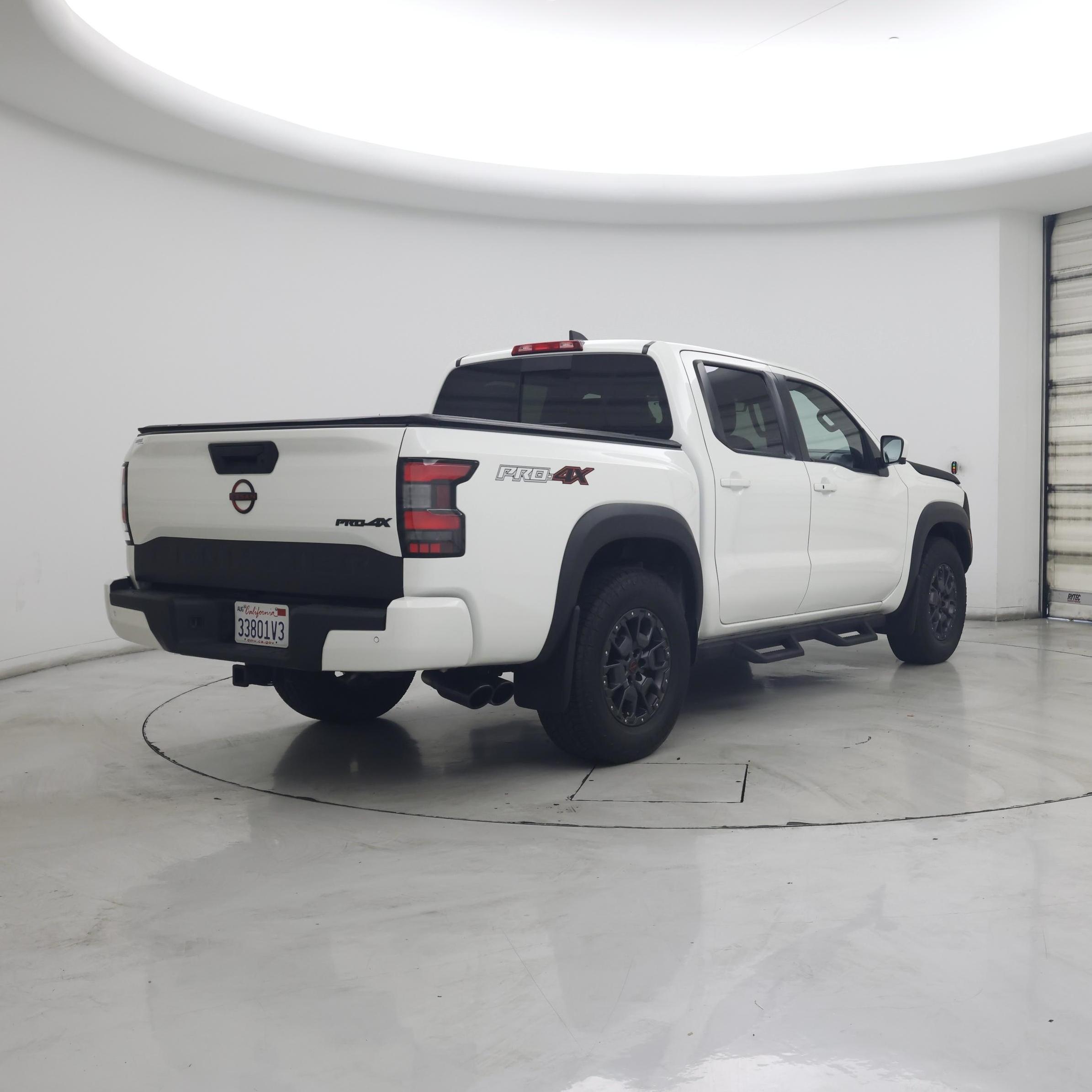 Thumbnail: 2023 Nissan Frontier - 8