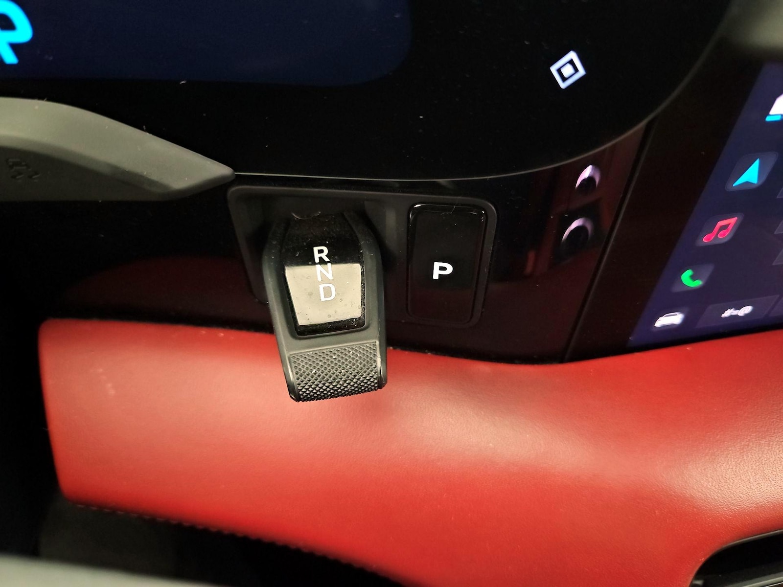 2021 Porsche Taycan Base - Photo 18