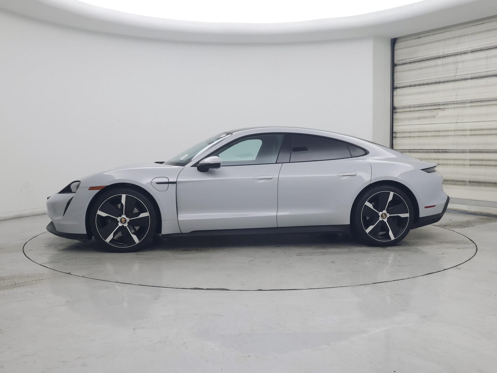 2021 Porsche Taycan Base - Photo 4
