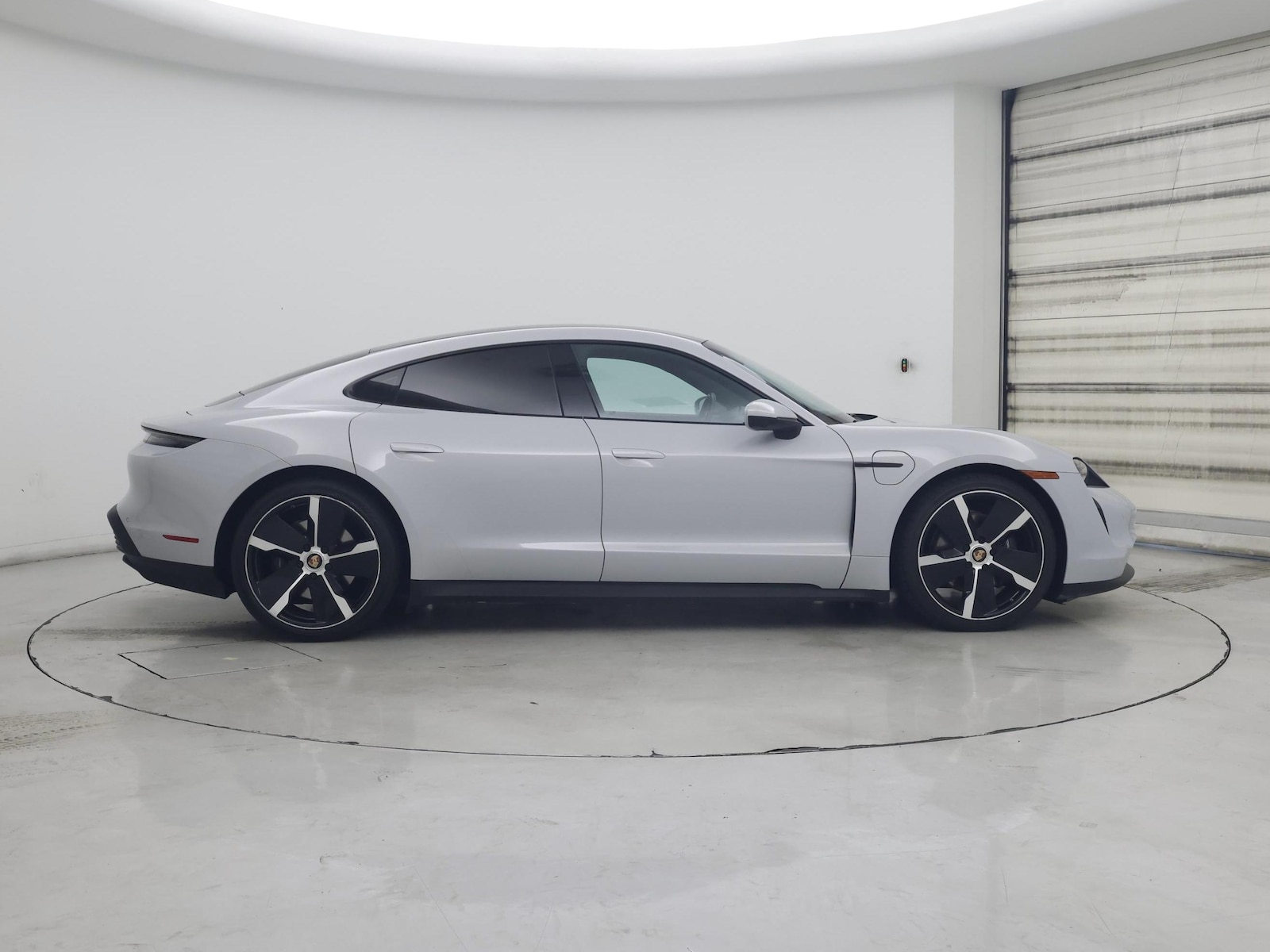 2021 Porsche Taycan Base - Photo 8