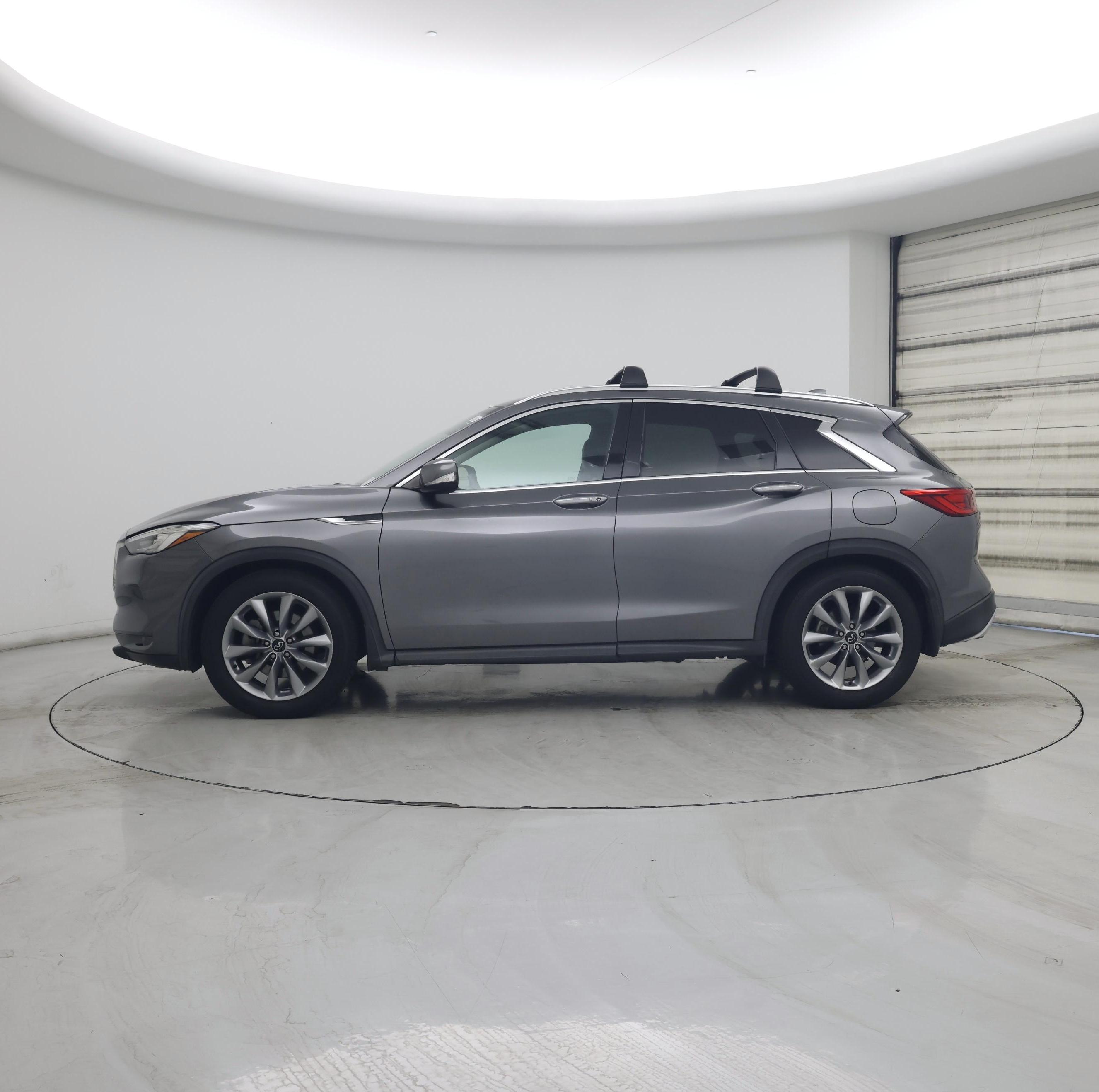 Thumbnail: 2021 INFINITI QX50 - 3