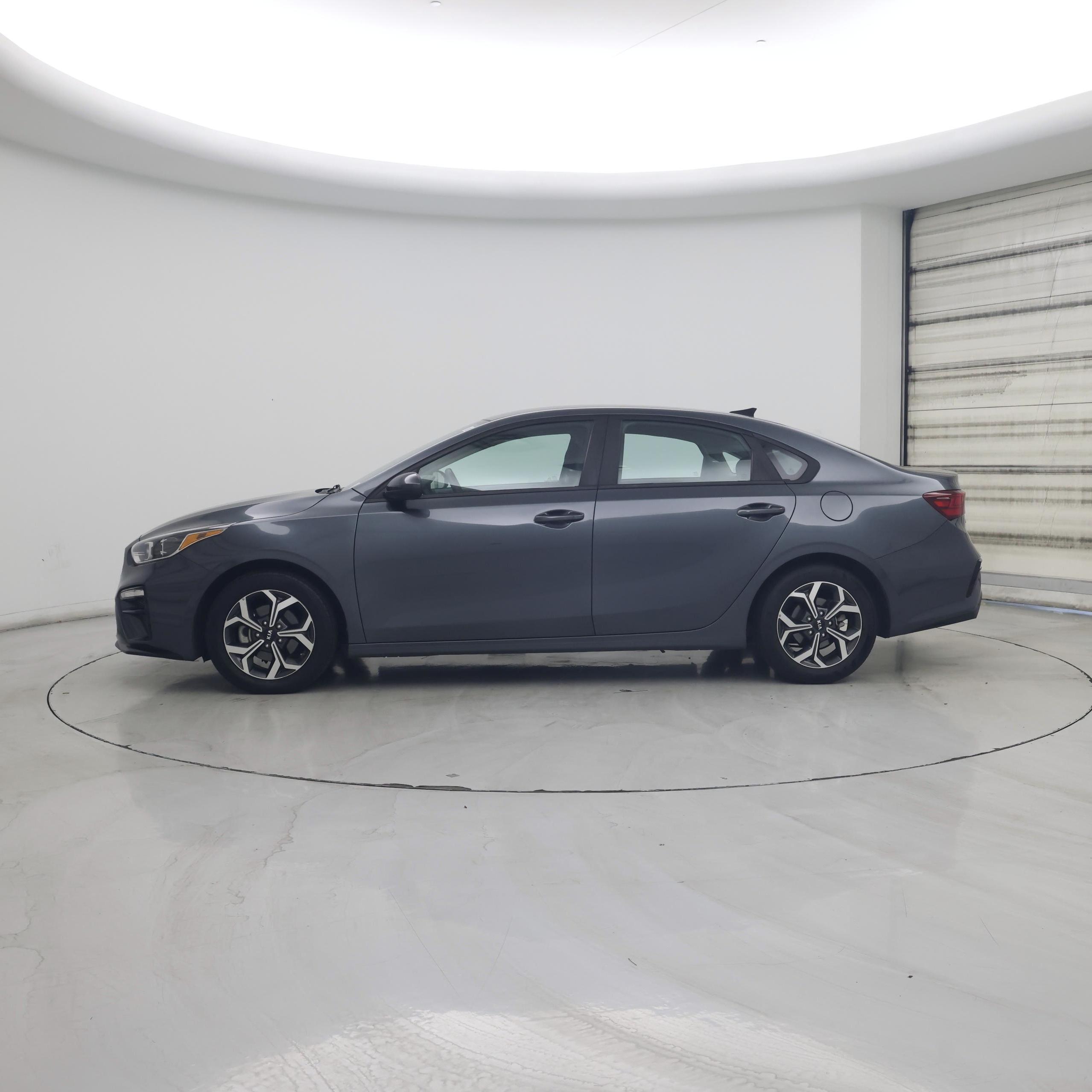 Thumbnail: 2020 Kia Forte - 3