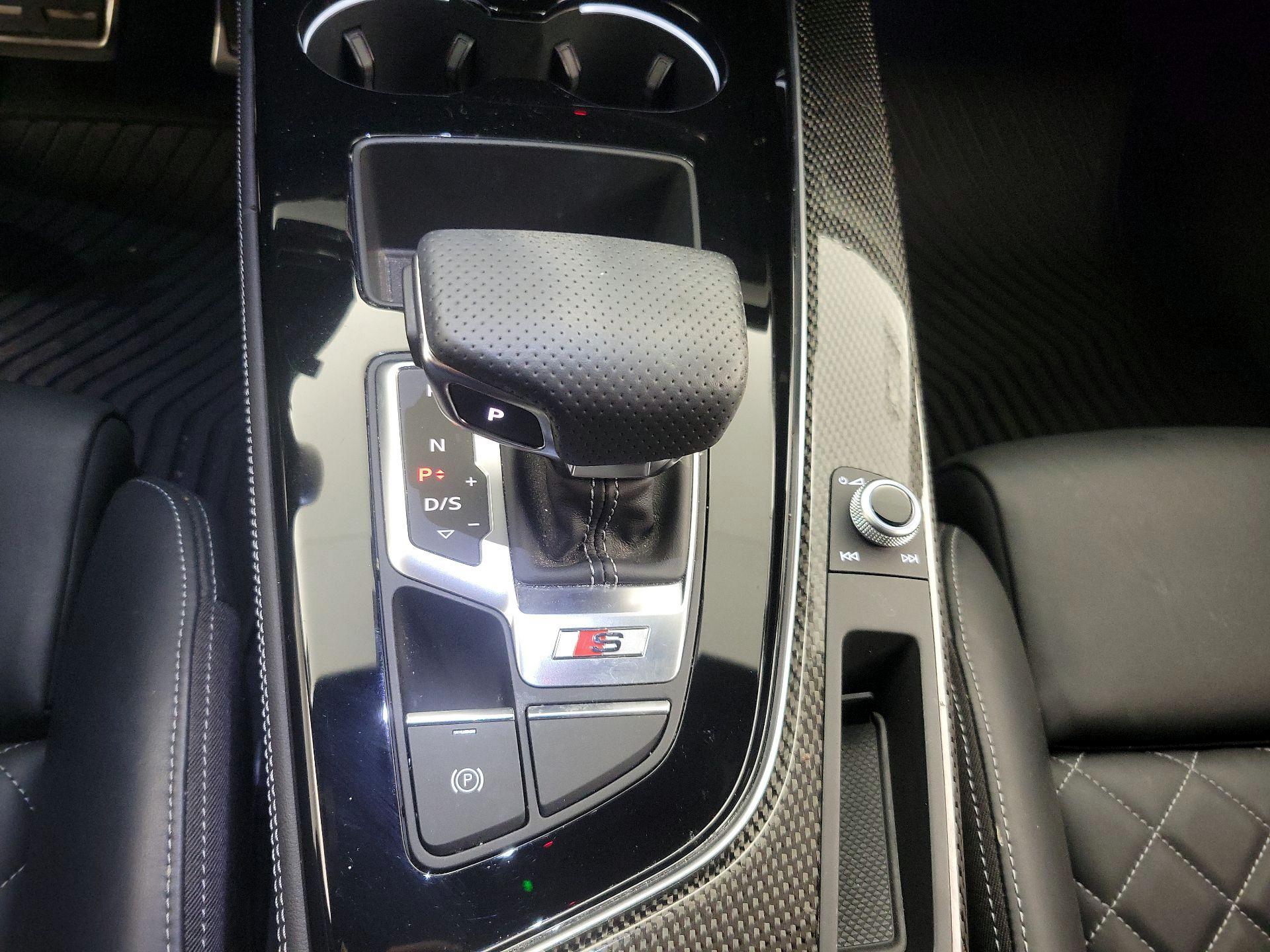Thumbnail: 2022 Audi S5 - 17