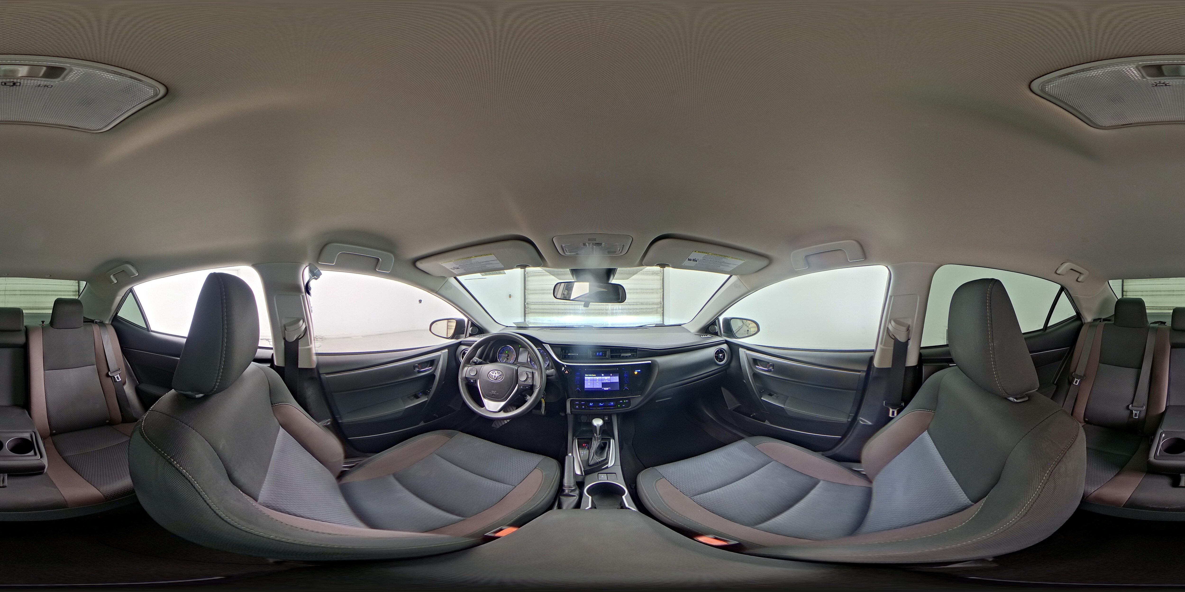 2018 Toyota Corolla LE - Photo 24