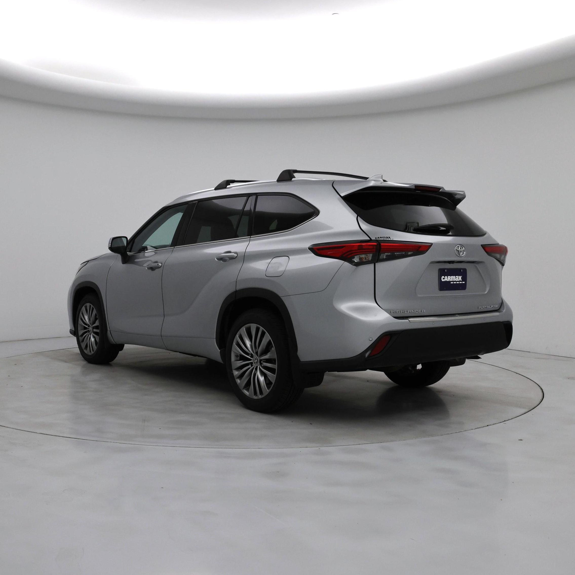 Thumbnail: 2020 Toyota Highlander - 2