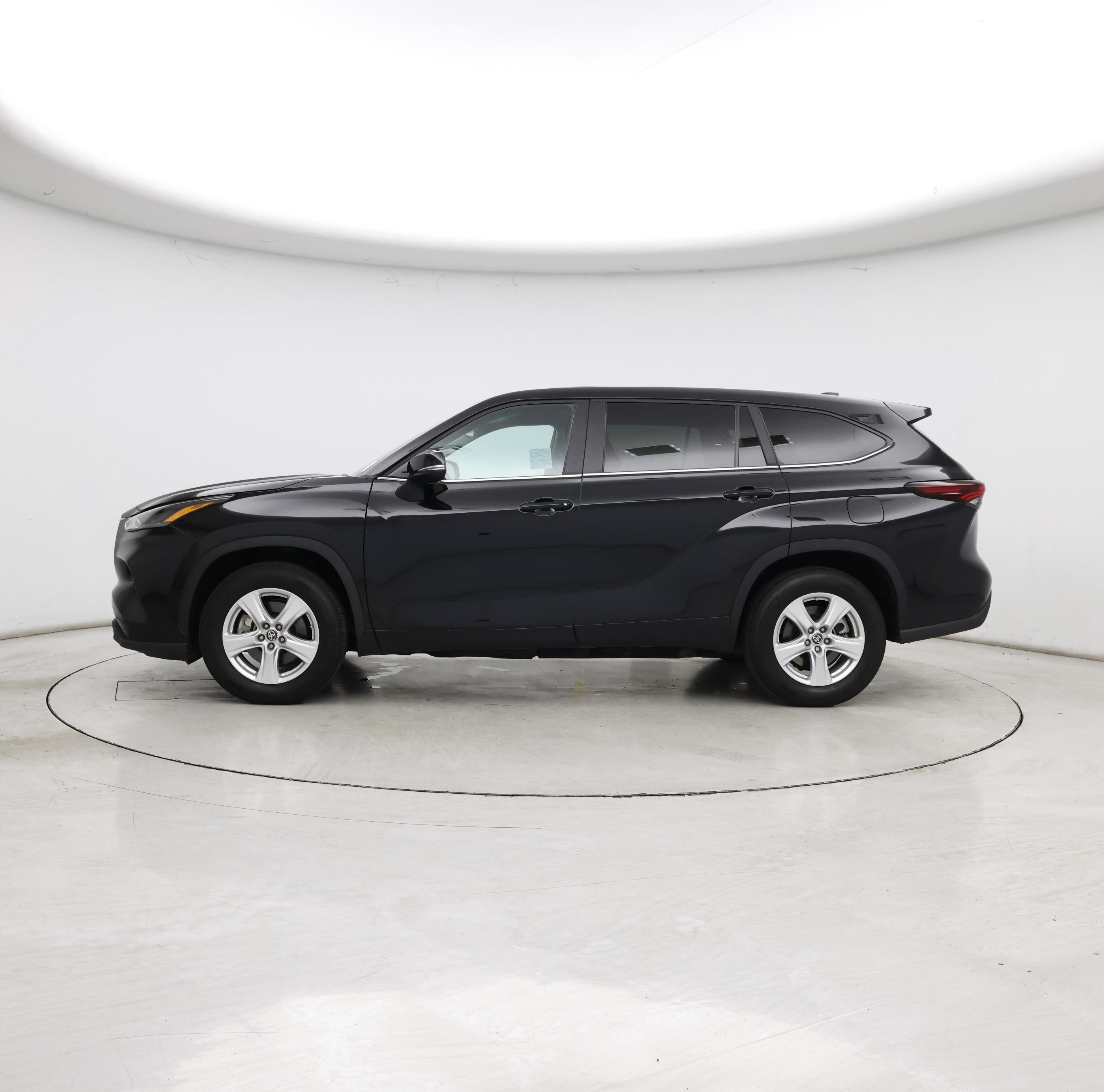 Thumbnail: 2025 Toyota Highlander - 3