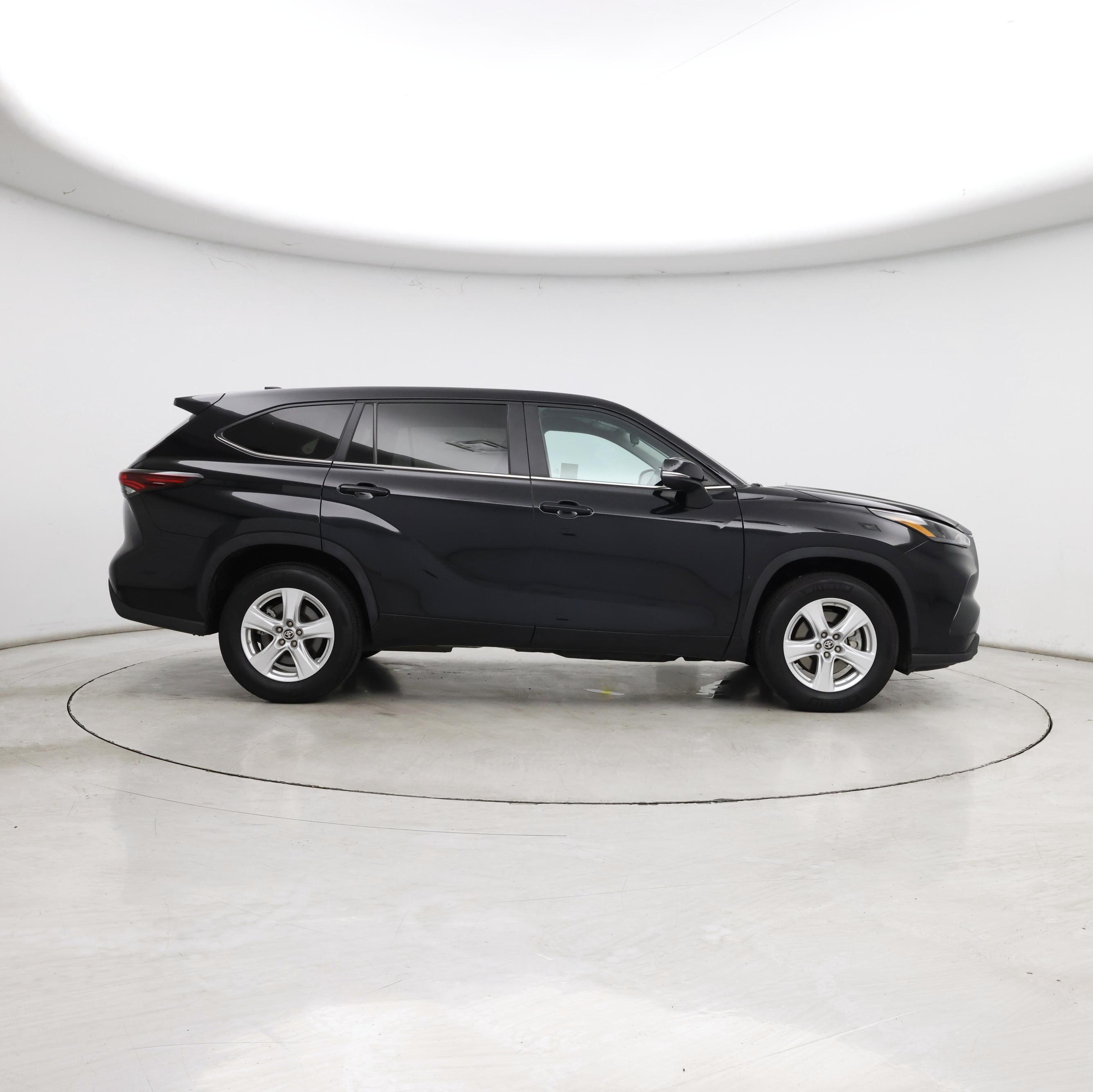 Thumbnail: 2025 Toyota Highlander - 7