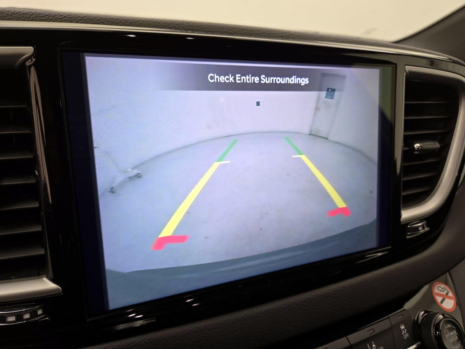 2025 Chrysler Pacifica Select - Photo 15