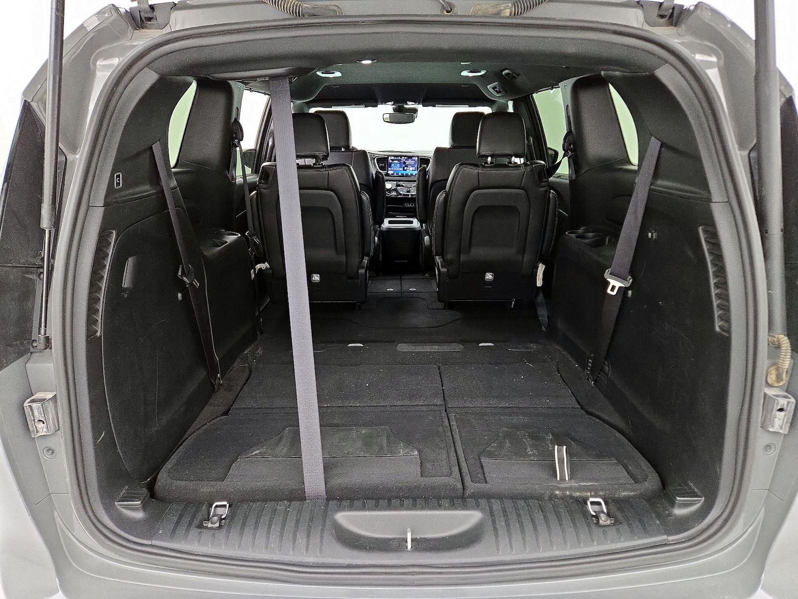 2025 Chrysler Pacifica Select - Photo 23
