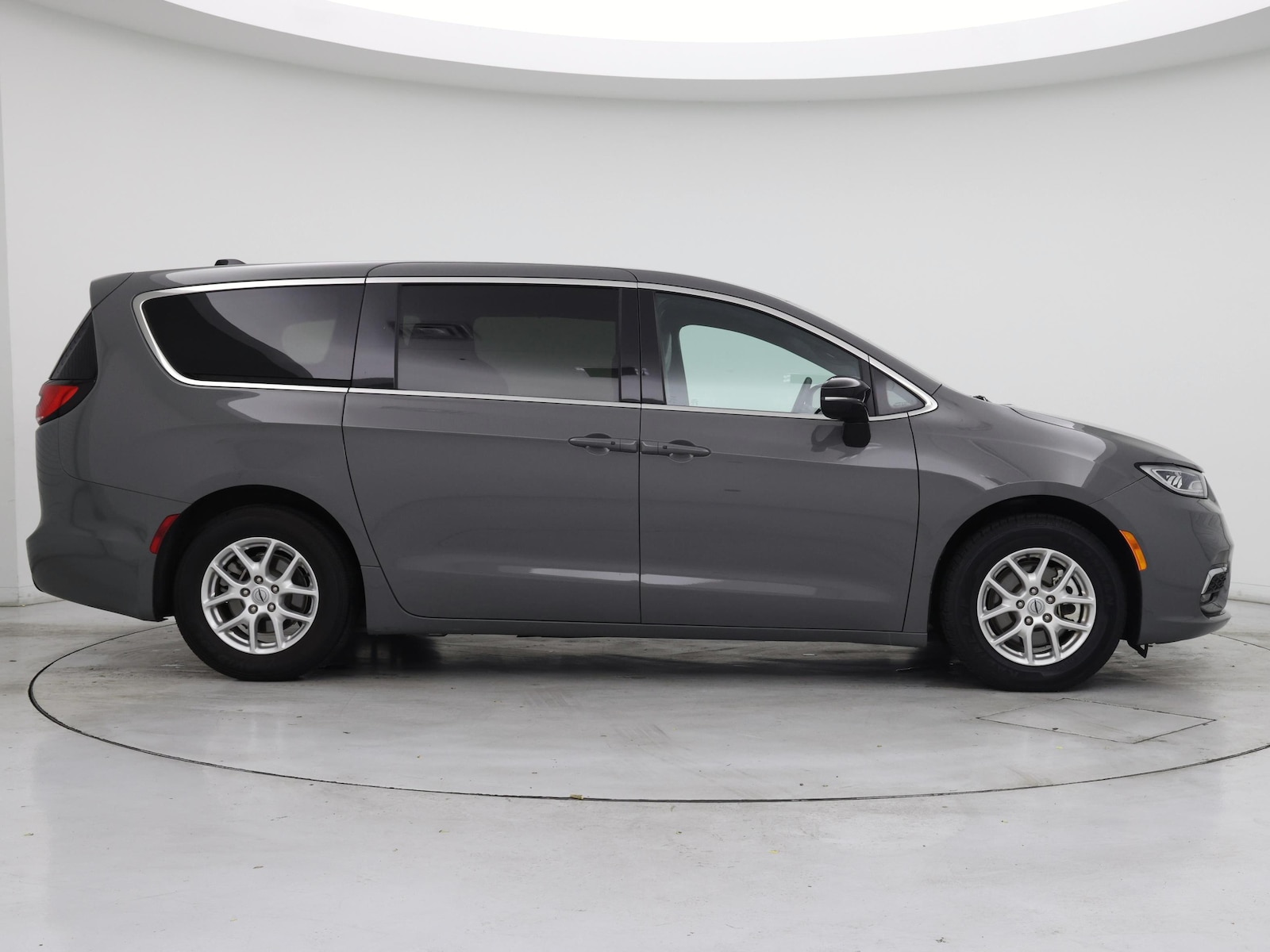 2025 Chrysler Pacifica Select - Photo 8